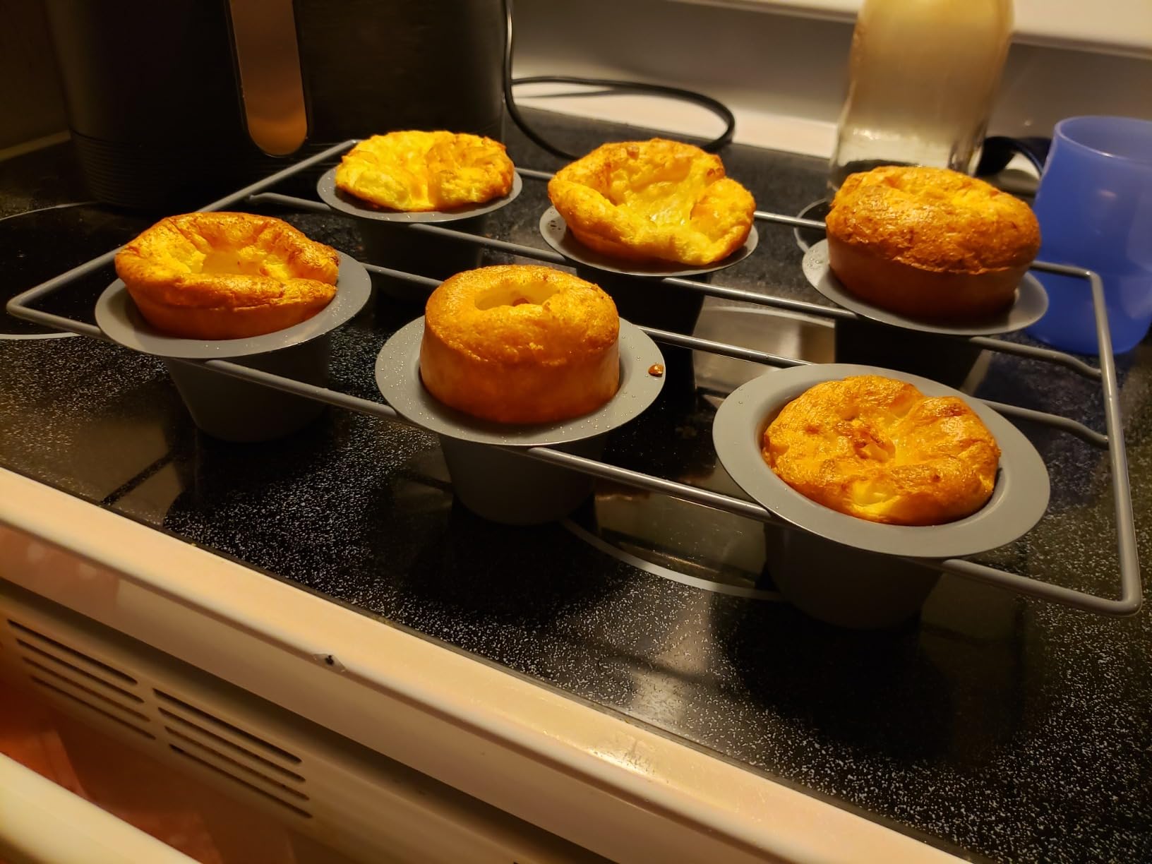 Fox Run Non-Stick Popover Pan, 6 Cup Yorkshire Pudding Pan customer photo 2