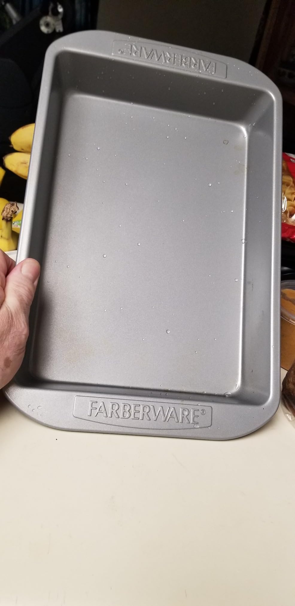 Farberware Nonstick Bakeware Baking Pan With Lid / Nonstick Cake Pan With Lid, Rectangle - 9 Inch x 13 Inch, Gray customer photo 2