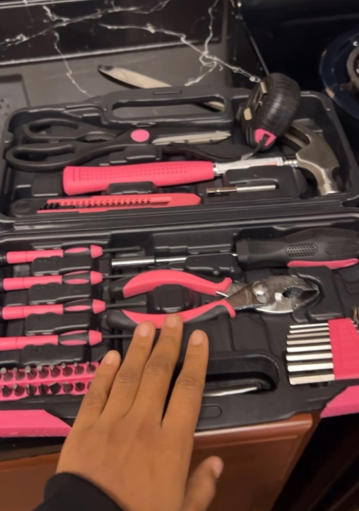 Apollo Tools Original 39 Piece General Household Tool Set in Toolbox Storage Case with Essential Hand Tools for Everyday Home Repairs, DIY and Crafts - Pink Ribbon - Pink - DT9706P Customer Review Apollo Tools Original 39 Piece General Household Tool Set in Toolbox Storage Case with Essential Hand Tools for Everyday Home Repairs, DIY and Crafts - Pink Ribbon - Pink - DT9706P - Customer Photo 0