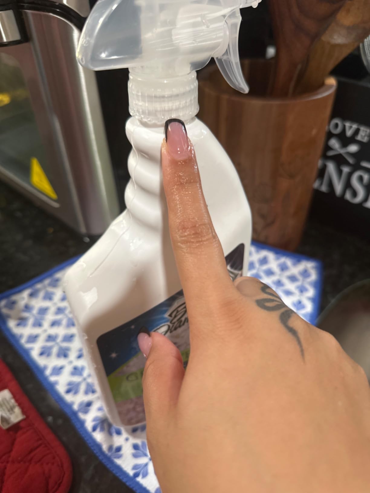 Black Diamond Stoneworks GRANITE PLUS! 2 in 1 Cleaner & Sealer for Granite, Marble, Travertine, Limestone, Ready to Use! 32 Fl Oz - Customer Photo 1