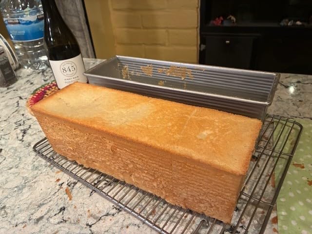 USA Pan Bakeware Pullman Loaf Pan with Cover, 13 x 4 inch, Nonstick & Quick Release Coating, Made in the USA from aluminized Steel customer photo 2