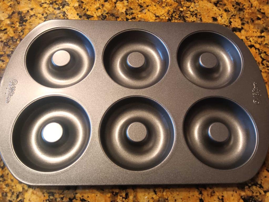Wilton 6-Cavity Doughnut Baking Pan, Makes Individual Full-Sized 3 3/4