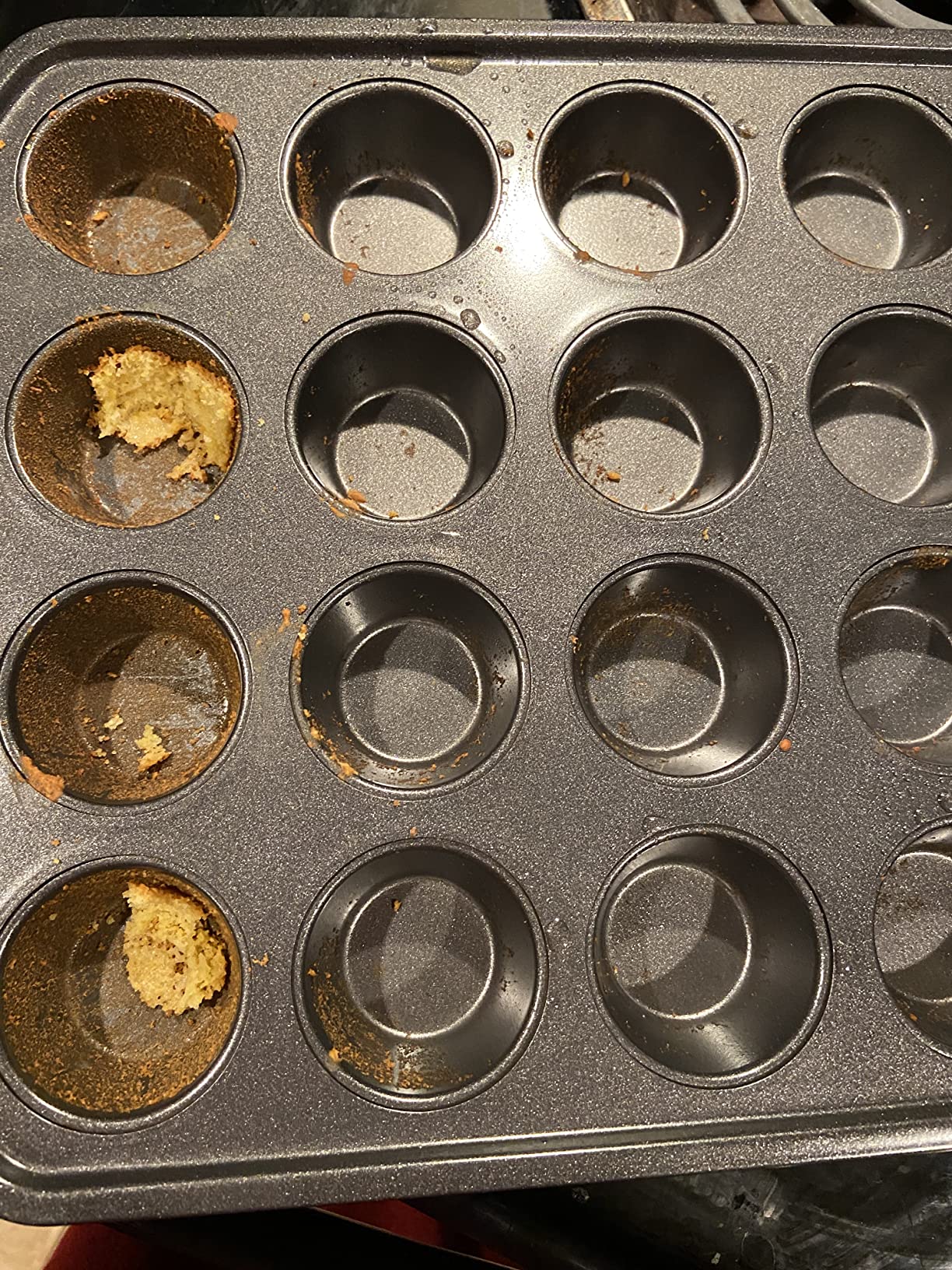 Wilton Gold Non-Stick 24-cup Muffin Pan, Stainless Steel Bakeware, Made without PFAs, 16 x 10 x 1 in., Packaging may Vary customer photo 1