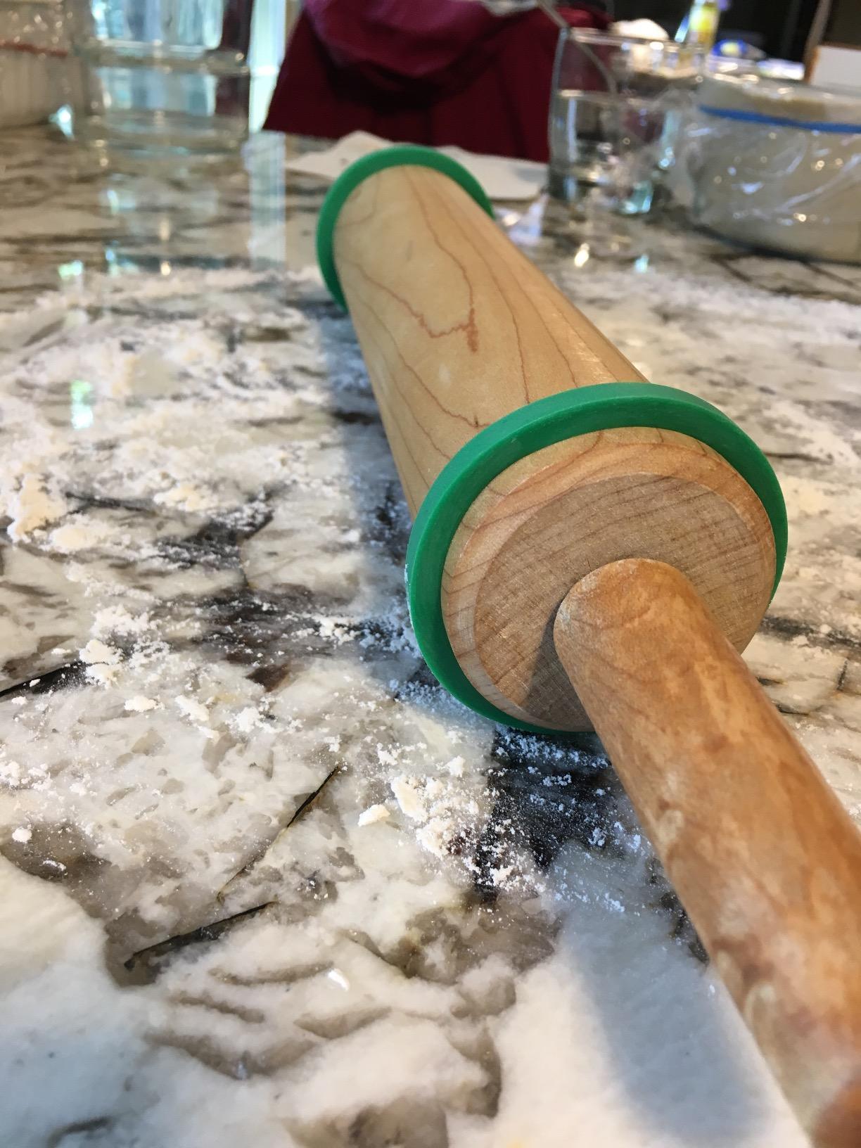 Regency Wraps Evendough Bands, Rolling Pin Rings for Rolling Dough to Precise Thickness for Pizza, Pies, Pastries, Pasta, Set of 4 sizes, Pack of 1 customer photo 1