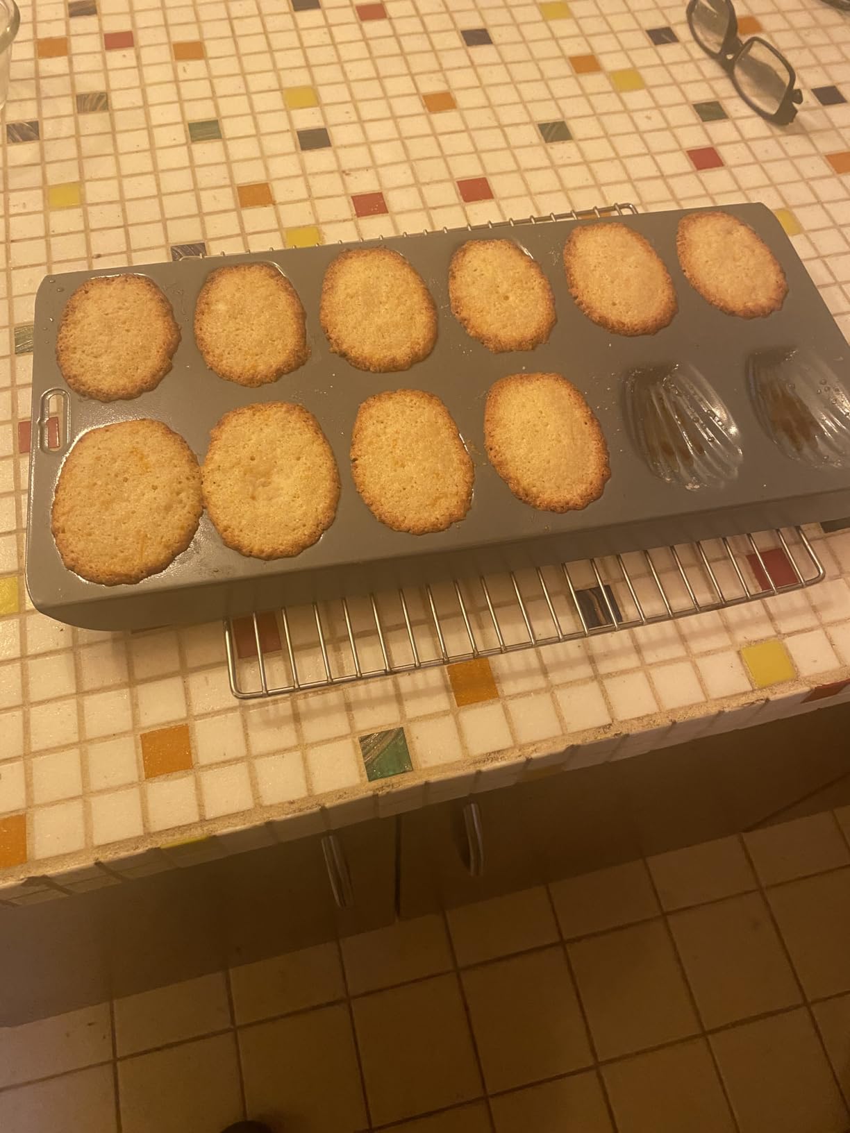 Fox Run Non-Stick Madeleine Pan, Carbon Steel, 12-Cup,Grey customer photo 1