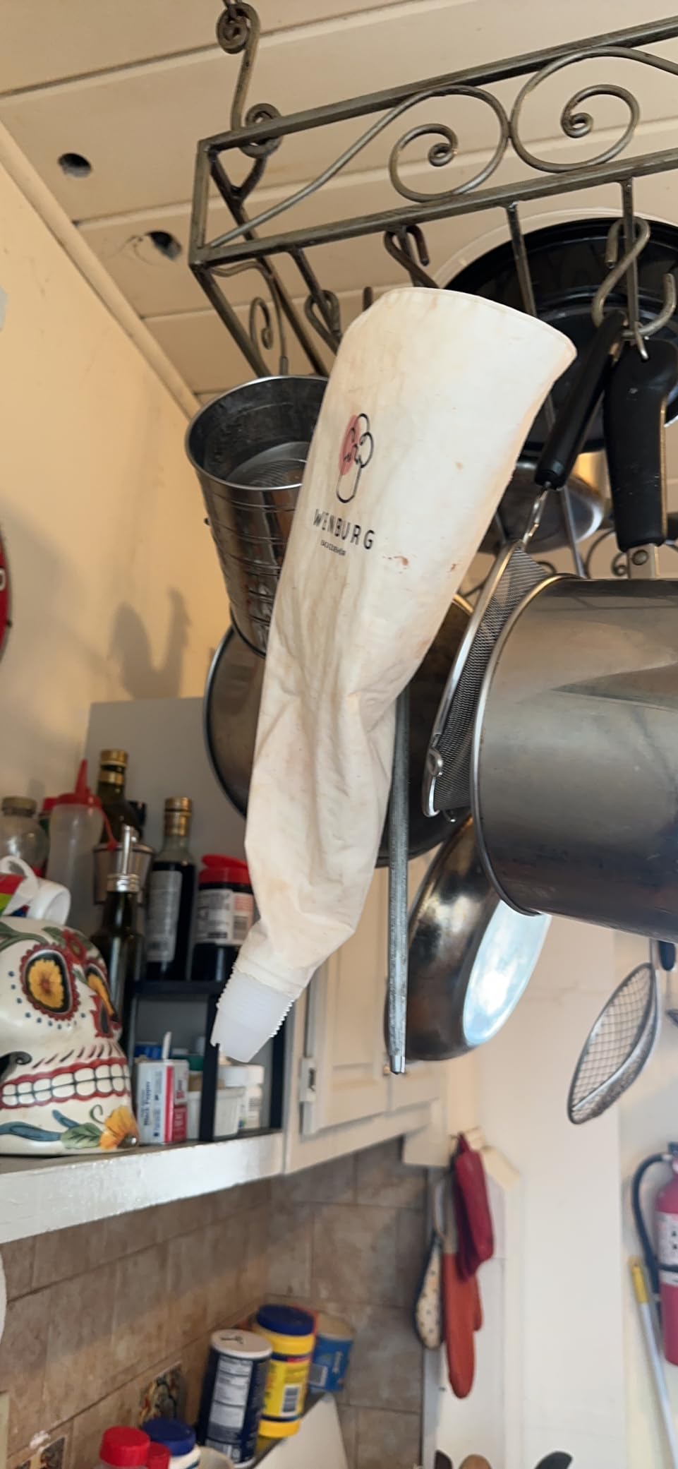 Wilton Professional Reusable Decorating Piping Bag, 16 Inch customer photo 2