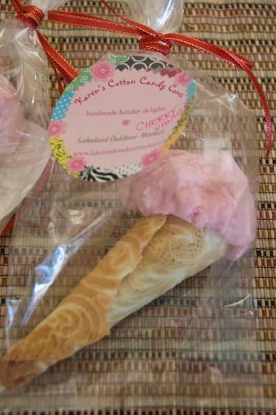 Fox Run Brands Lady Lock Forms Cream Horn Molds, 4.5-Inch, Set of 6 customer photo 1