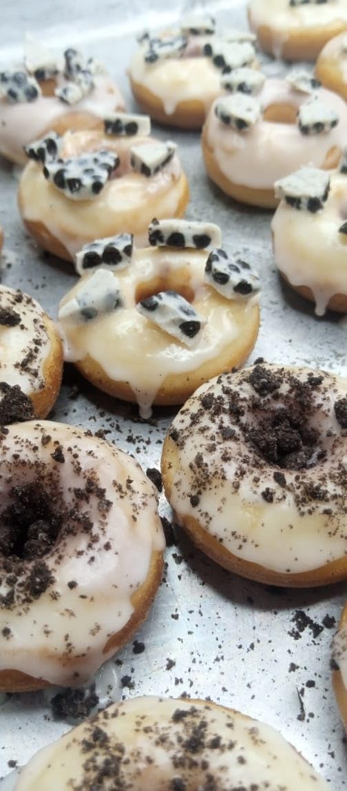 Babycakes 3-in-1 Removable Plate Treat Maker - Baking Gadgets for Cake Pops, Cupcakes & Donuts - Mini Kitchen Appliance & Baking Tool - Gift for Bakers - Includes Non-Stick Baking Plates customer photo 2