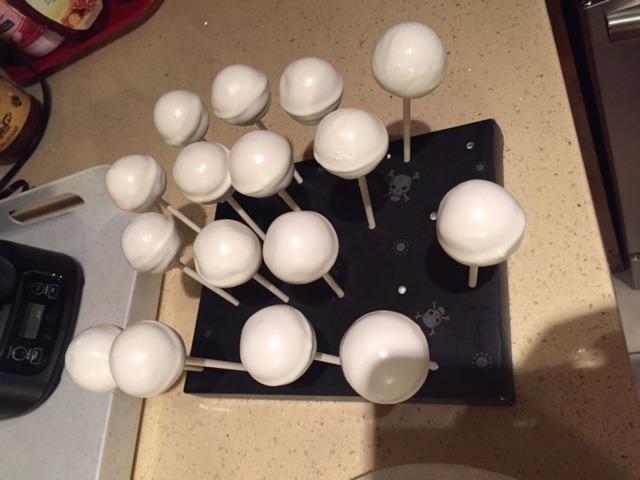 Babycakes Mini Cake Pop Maker by Select Brands - Easy-to-Use Machine - Recipes Included - Non-Stick Coating, Non-Skid Feet & Power Light - Makes 9 Cake Pops customer photo 2