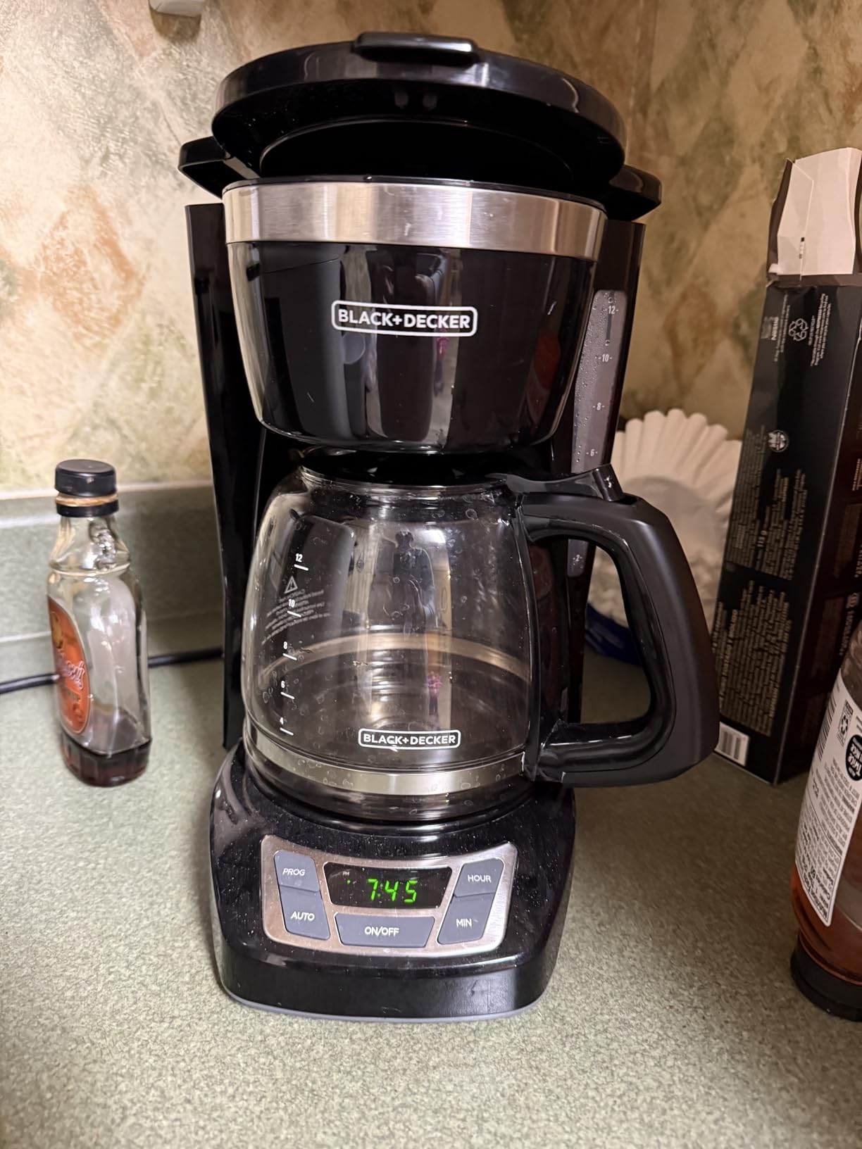 BLACK+DECKER 12-Cup Digital Coffee Maker, Programmable, Washable Basket Filter, Sneak-A-Cup, Auto Brew, Water Window, Keep Hot Plate, Black - Customer Photo 3