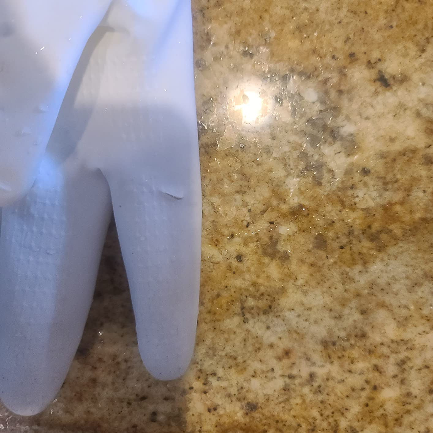 Mr. Clean Premium Latex-Free Gloves Bliss Medium Size (Pack of 2 Pairs) - Customer Photo 2