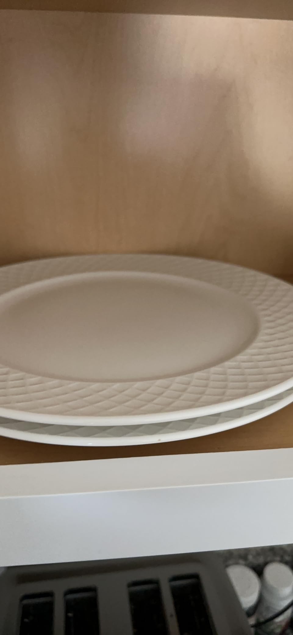 Mikasa Trellis Bone China 16-Piece Dinnerware Set, Service for 4, White Lightweight Porcelain with Textured Design, Chip-Resistant and Dishwasher Safe - Customer Photo 2