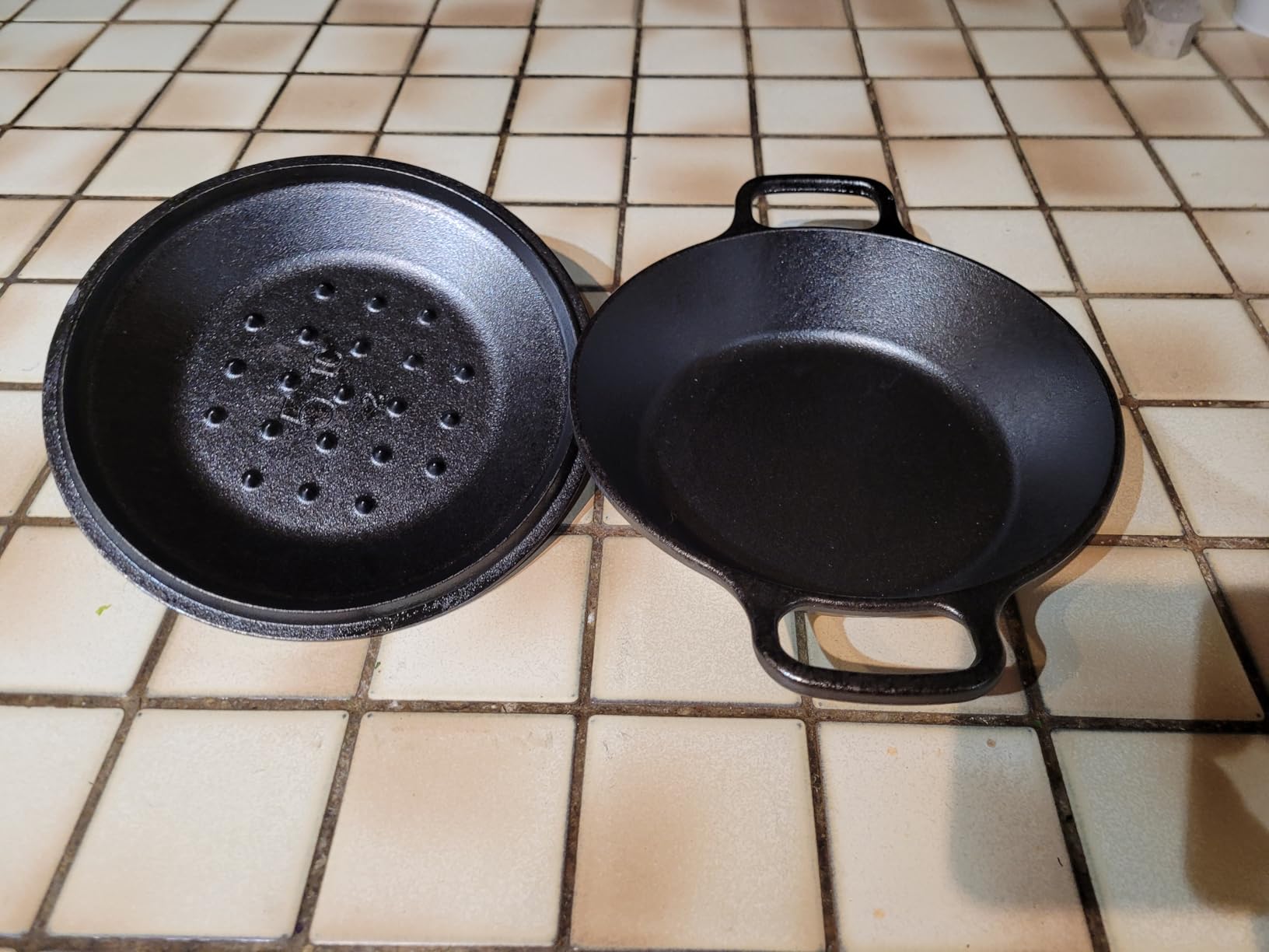 Lodge 12 Inch Pre-Seasoned Cast Iron Skillet - Dual Assist Handles - Use in the Oven, on the Stove, on the Grill, or Over a Campfire - Black - Customer Photo 1