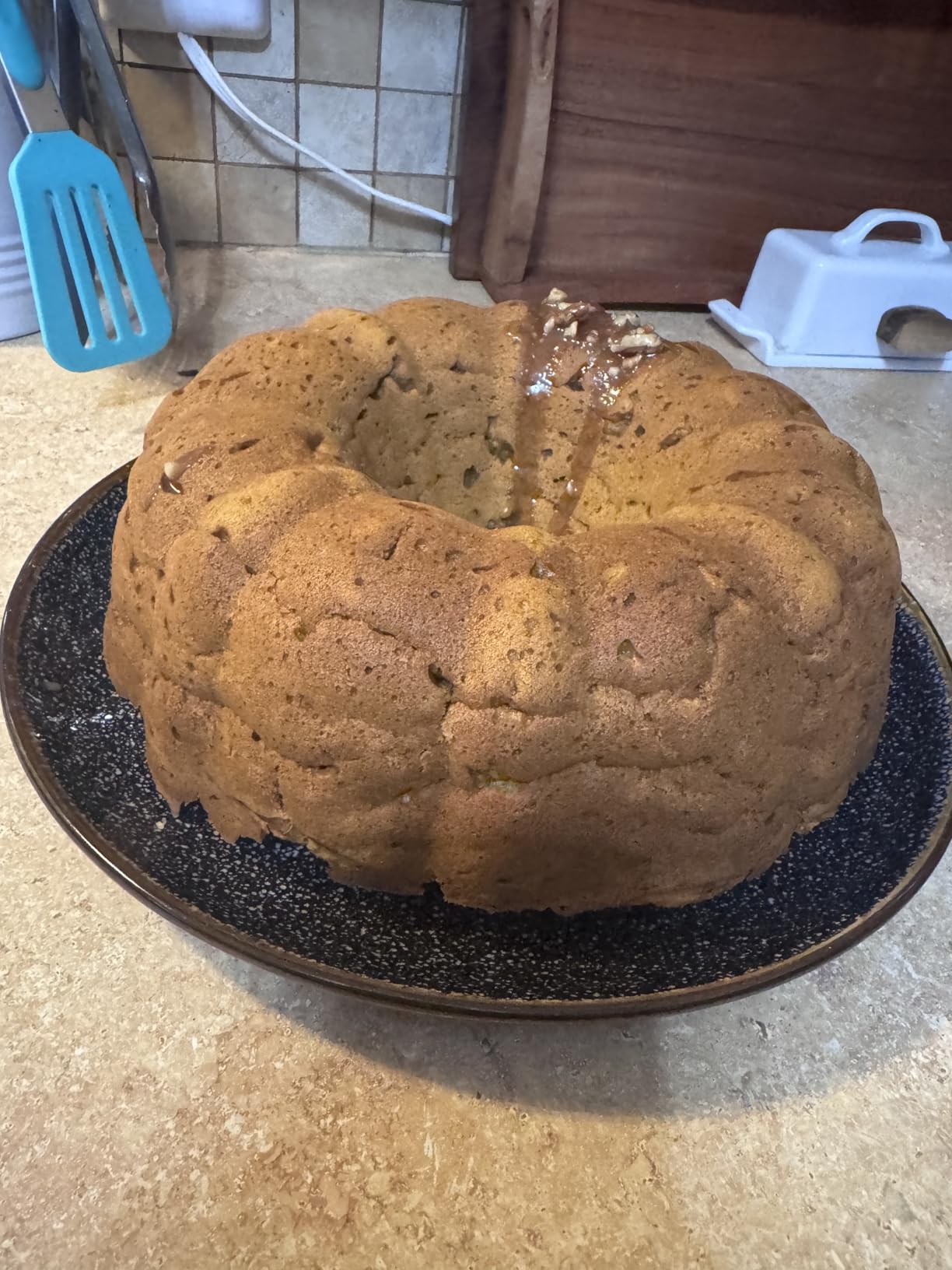 casaWare Fluted Cake Pan 9.5-inch (10-Cup) Ceramic Coated NonStick (Blue Granite) customer photo 2