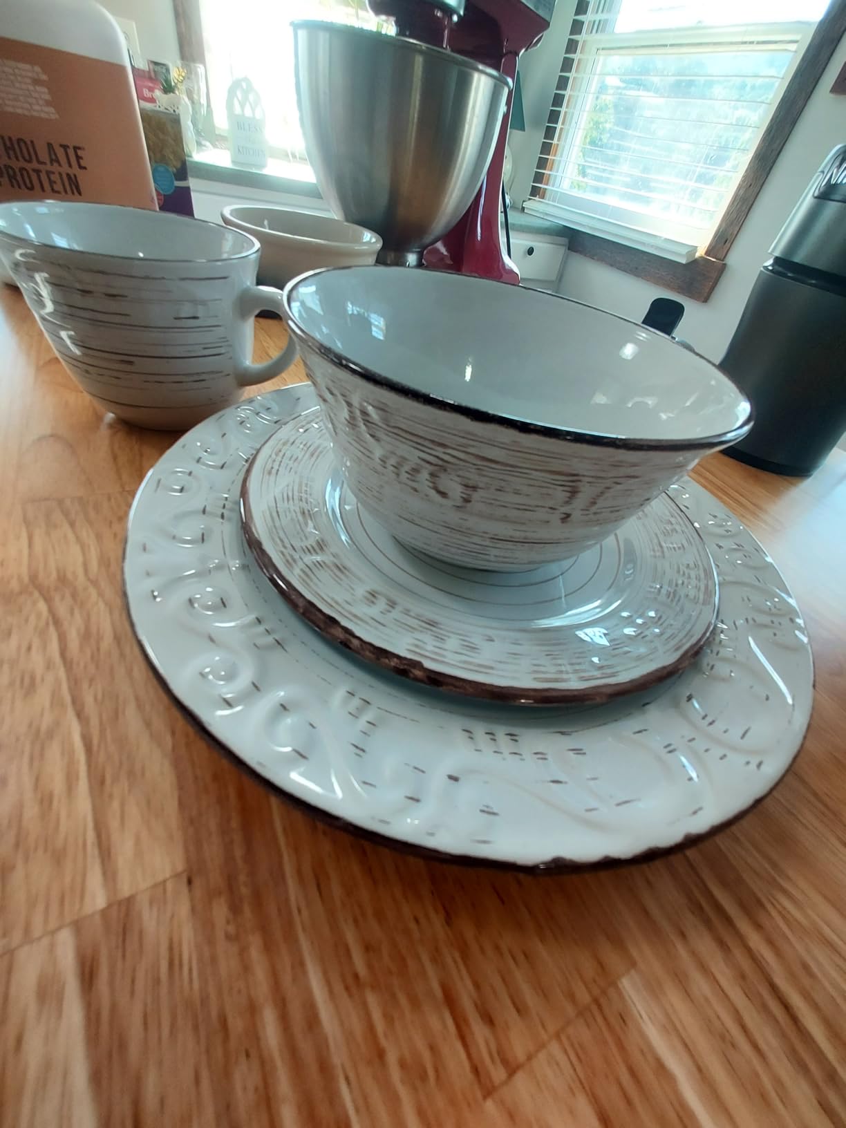 Pfaltzgraff Trellis White 16-Piece Stoneware Dinnerware Set, Service for 4, Distressed White Finish, Microwave & Dishwasher Safe Plates and Bowls - Customer Photo 0