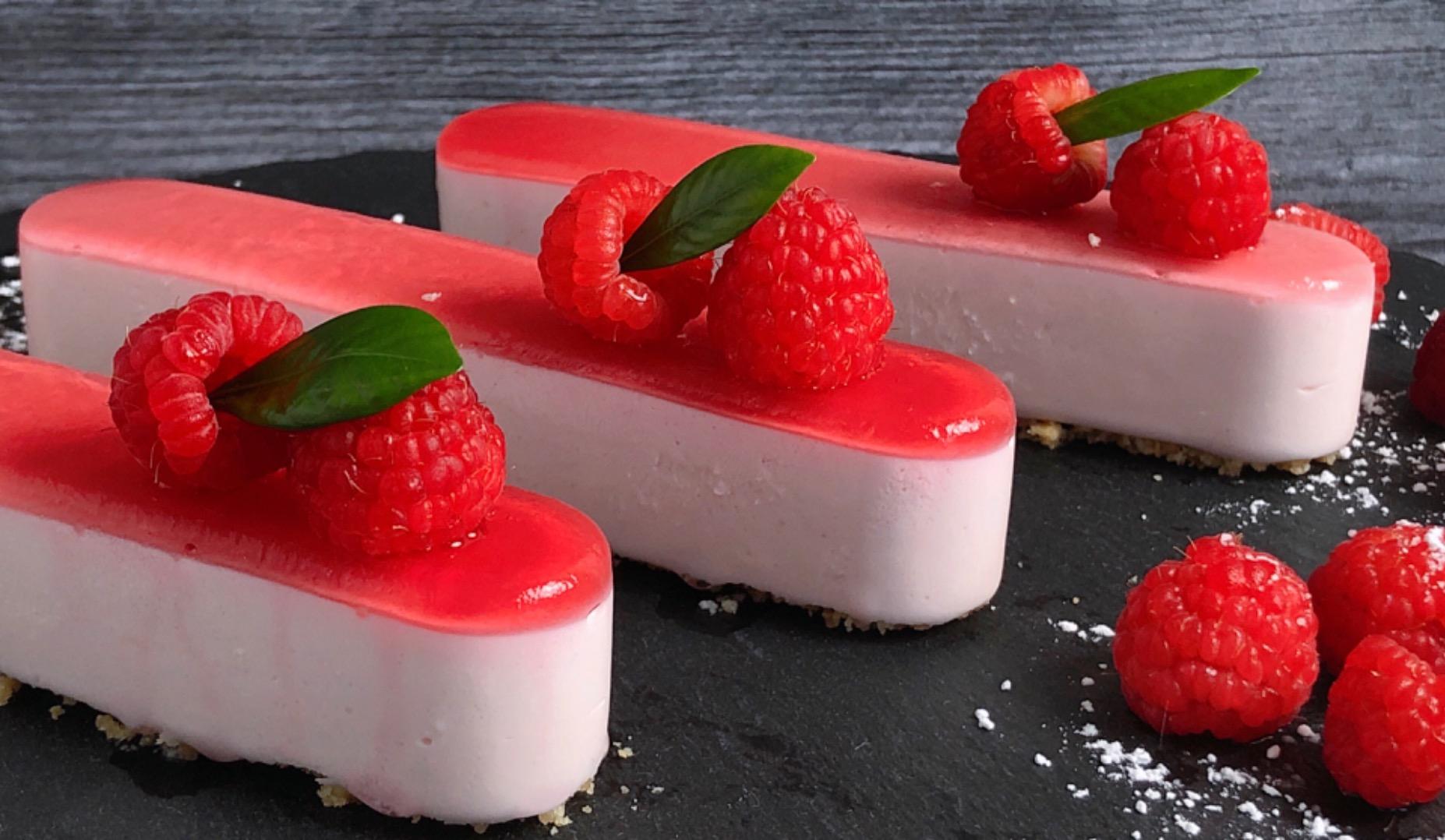 Silikomart FASHION ECLAIR 80 Silicone Mold - 10 Cavities - 5 1/8