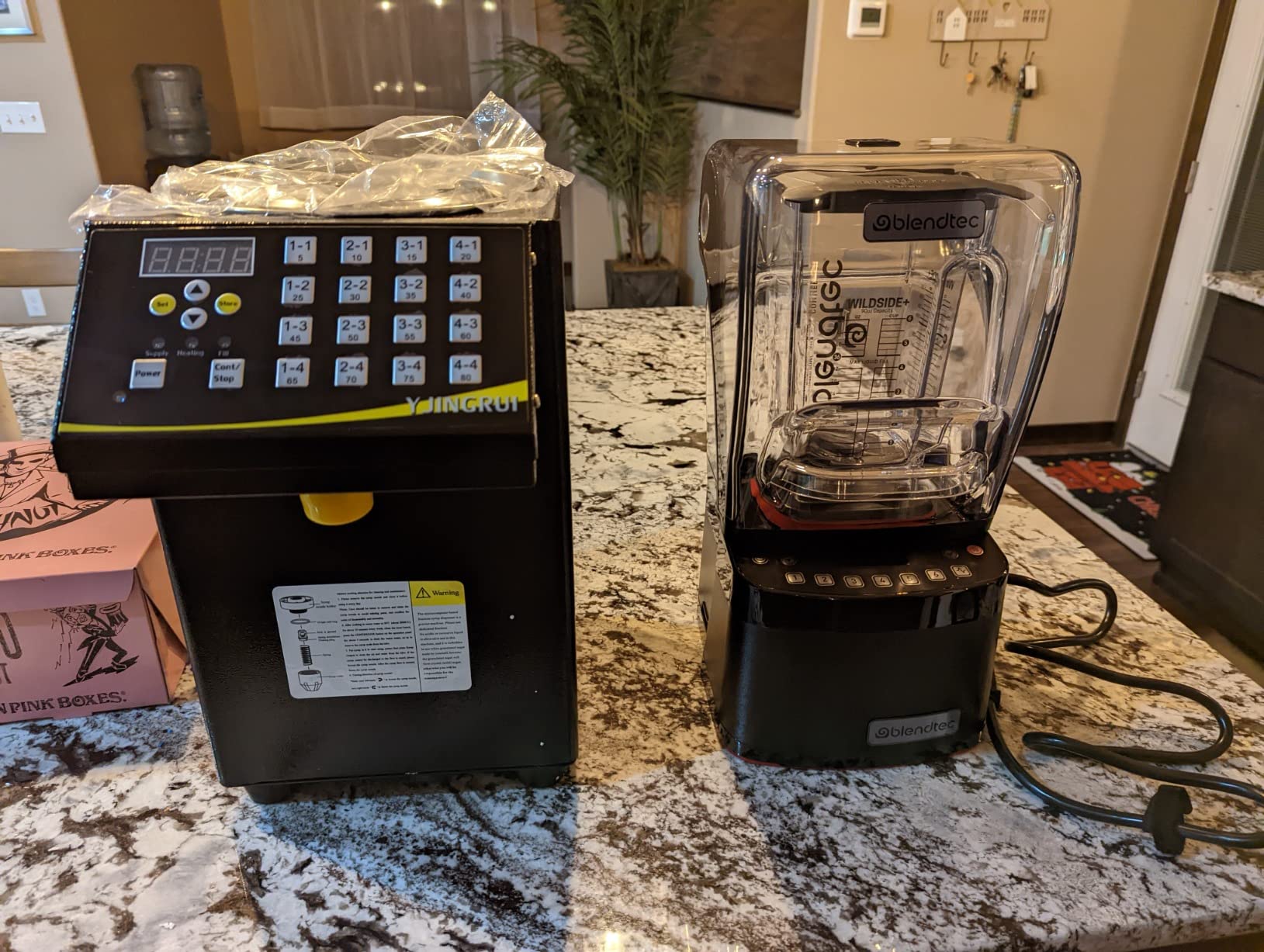 Blendtec Stealth 885 Commercial Blender, WildSide+ Jar, Blendtec Stealth Sound Enclosure, Strongest Commercial-Grade Power, Self-Cleaning, 42 Pre-programmed Cycles, Black - Customer Photo 1