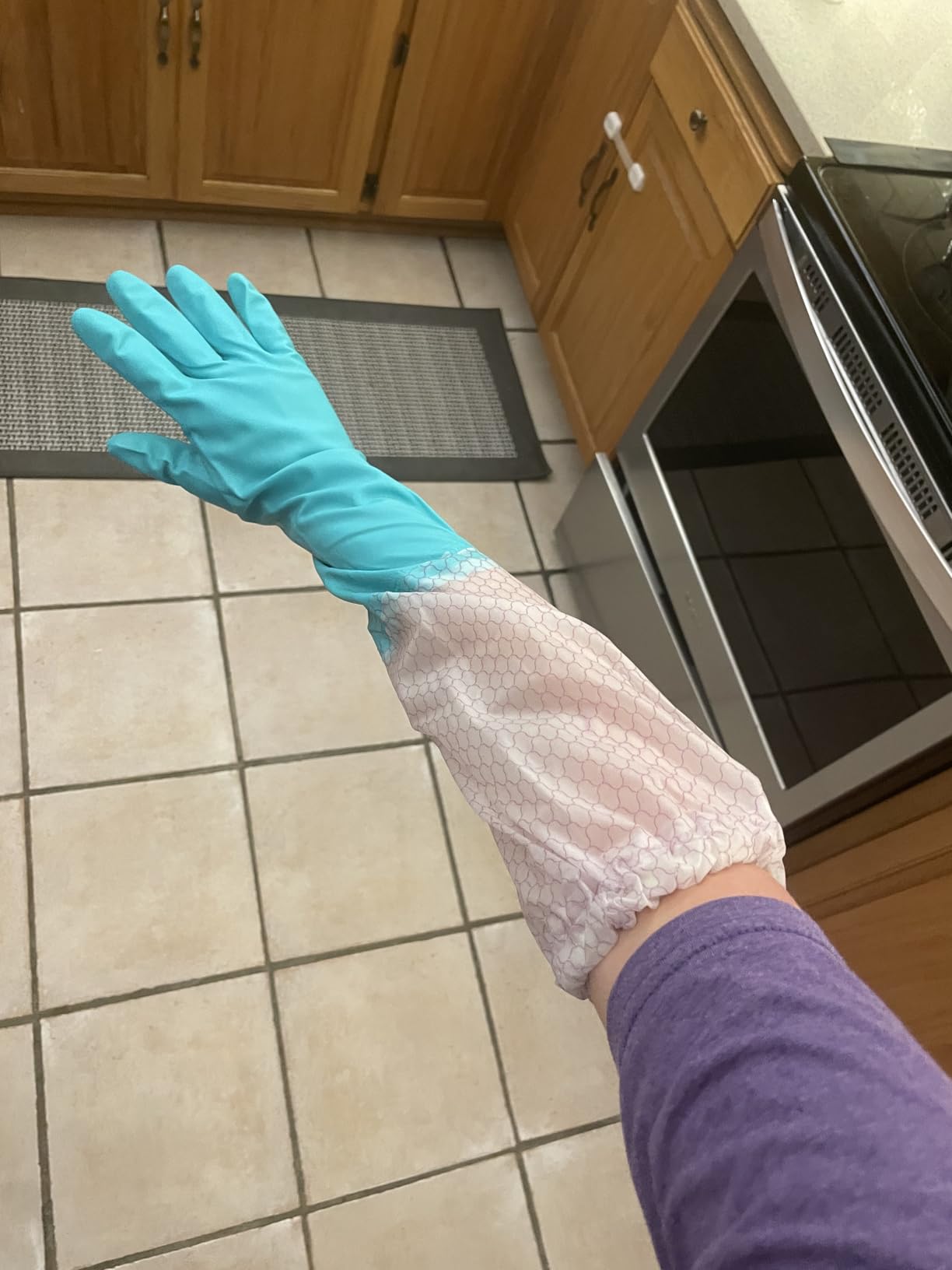 Elgood Reusable Dishwashing Cleaning Gloves with Latex free, Cotton lining, Kitchen Gloves 2 Pairs, Purple+blue Medium - Customer Photo 1