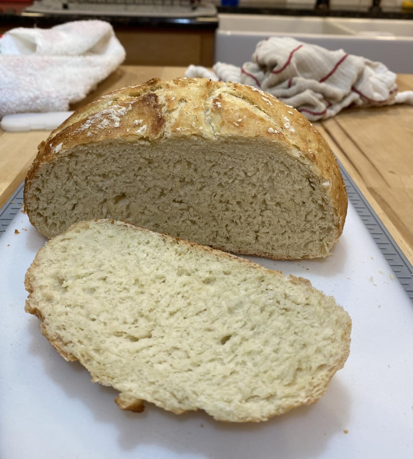 Emile Henry Modern Bread Cloche | Burgundy customer photo 1