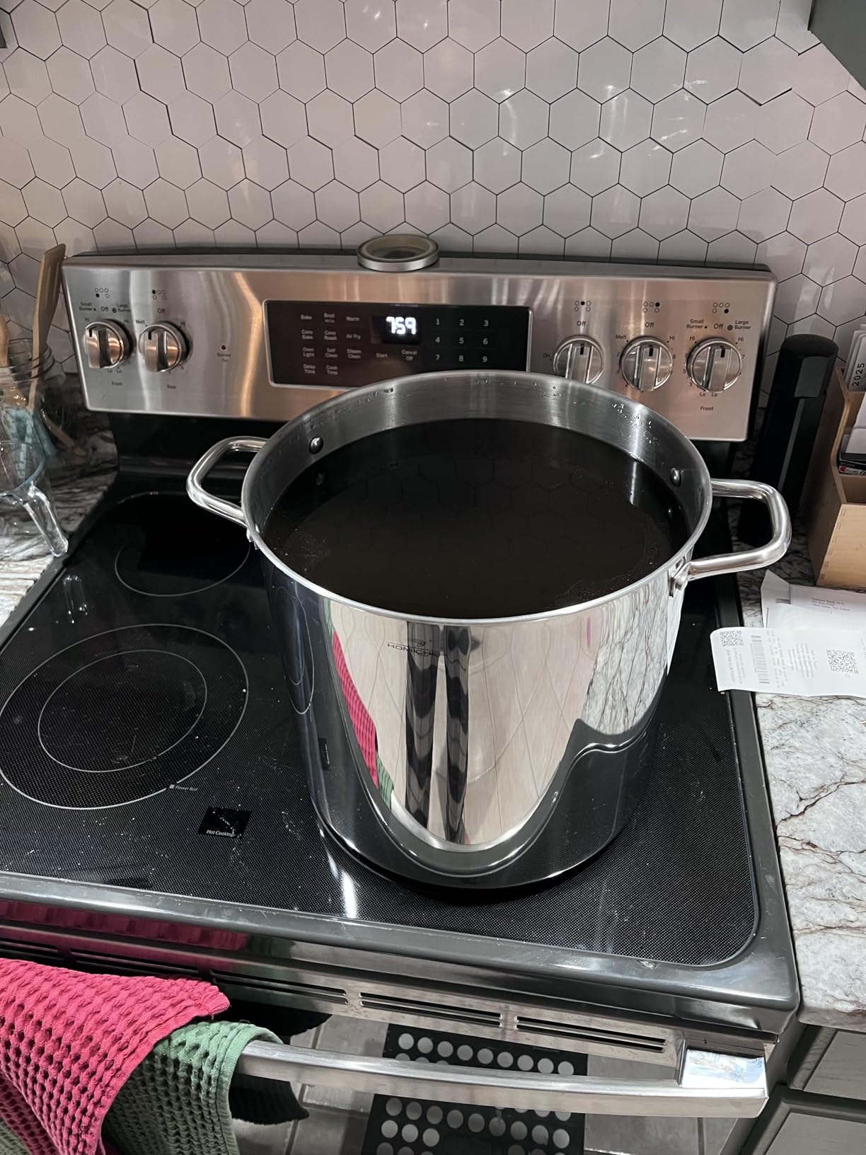 HOMICHEF Commercial Grade LARGE STOCK POT 20 Quart With Lid - Nickel Free Stainless Steel Cookware - Healthy Polished Stockpots - Heavy Duty Induction Soup Pot - Customer Photo 0