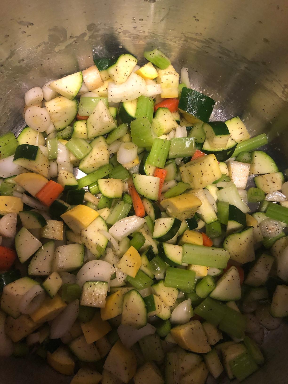 HOMICHEF Commercial Grade LARGE STOCK POT 20 Quart With Lid - Nickel Free Stainless Steel Cookware - Healthy Polished Stockpots - Heavy Duty Induction Soup Pot - Customer Photo 1