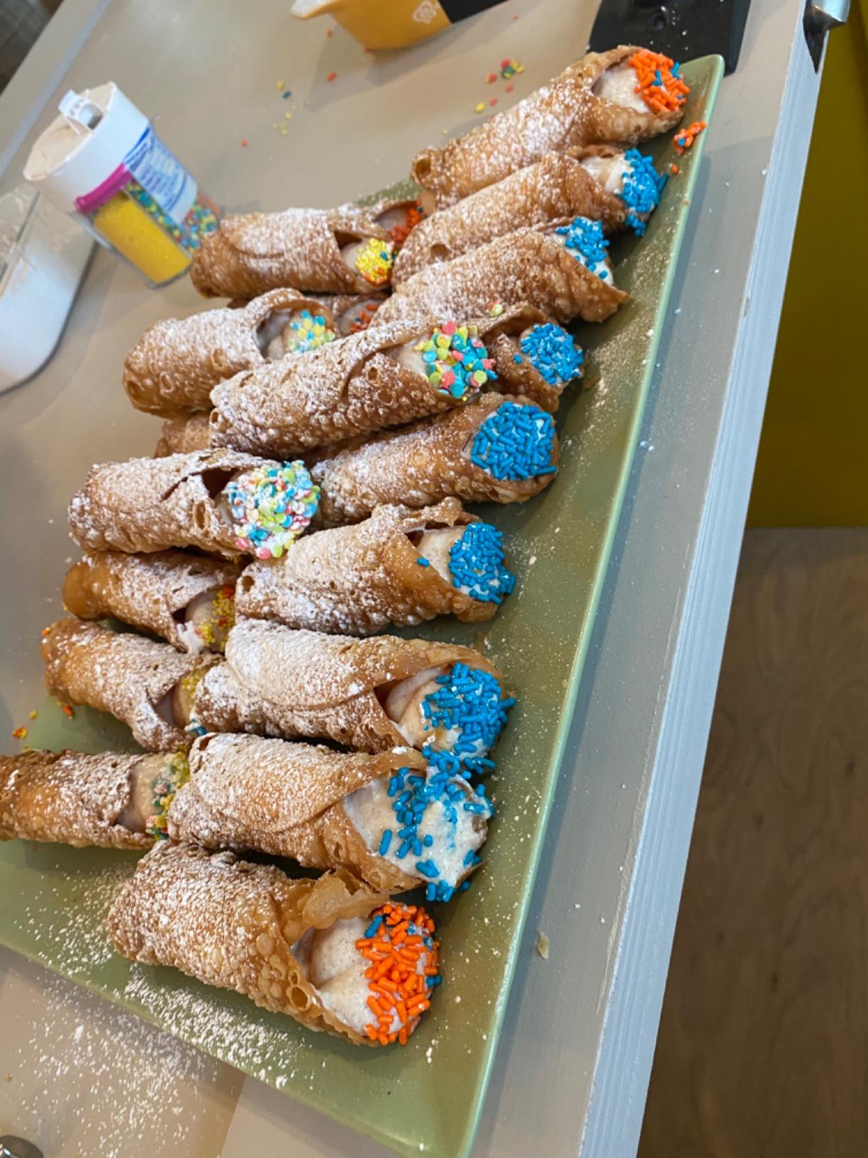 Cannoli Forms Pastry Roll Molds,Stainless Steel Cannoli Tubes,Pack of 20 [Free Pastry Bag and Round Cookie Cutter as Bonus] customer photo 1