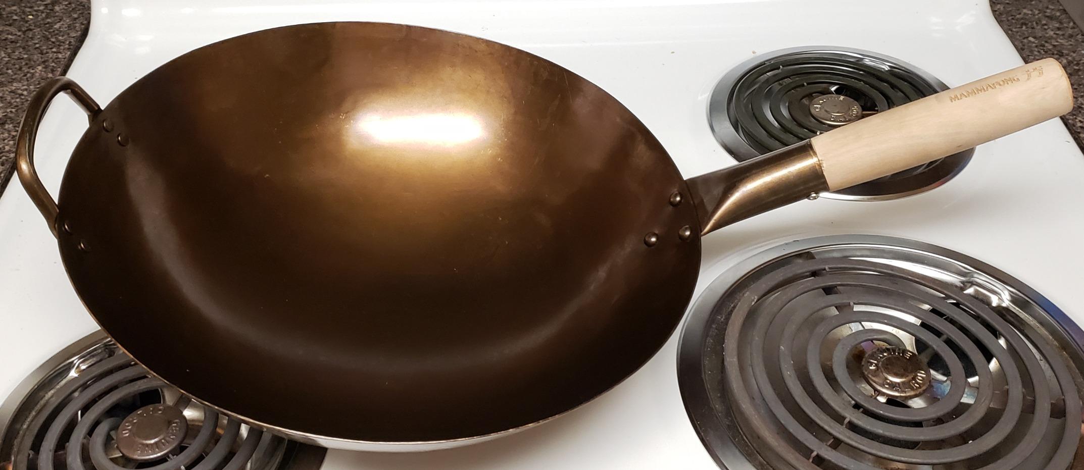 Mammafong Round Bottom 14-inch Traditional Carbon Steel Wok Pan - Authentic Hand Hammered Woks and Stir Fry Pans - Customer Photo 0