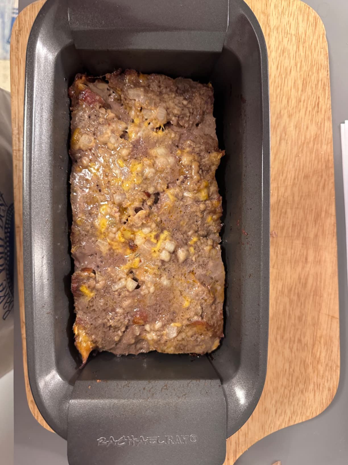 Rachael Ray Bakeware Meatloaf/Nonstick Baking Loaf Pan with Insert, 9 Inch x 5 Inch, Gray customer photo 2