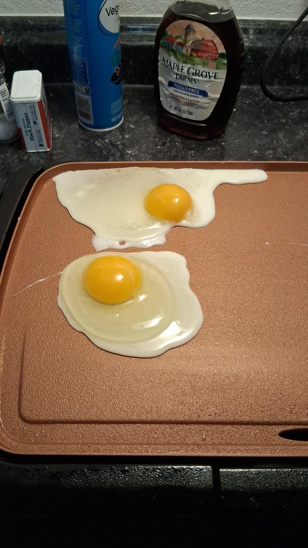 OVENTE Electric Griddle with 16 x 10 Inch Flat Non-Stick Cooking Surface, Removable and Adjustable Temperature Control, Indoor Grill for Instant Breakfast, Pancakes, Eggs or Burgers, Black GD1610B - Customer Photo 3