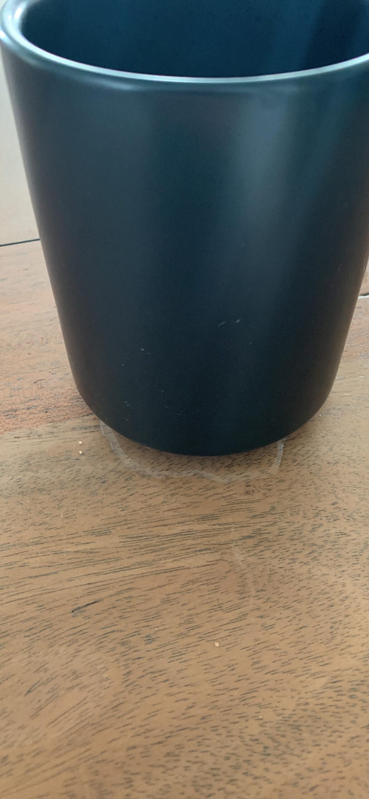 Fellow Monty Latte Art Cup 11oz - Double Wall Ceramic Latte Mug for Cappuccino, Espresso & Barista, Crema-Lifting Slope, Stackable, Matte Black Customer Review Fellow Monty Latte Art Cup 11oz - Double Wall Ceramic Latte Mug for Cappuccino, Espresso & Barista, Crema-Lifting Slope, Stackable, Matte Black - Customer Photo 3