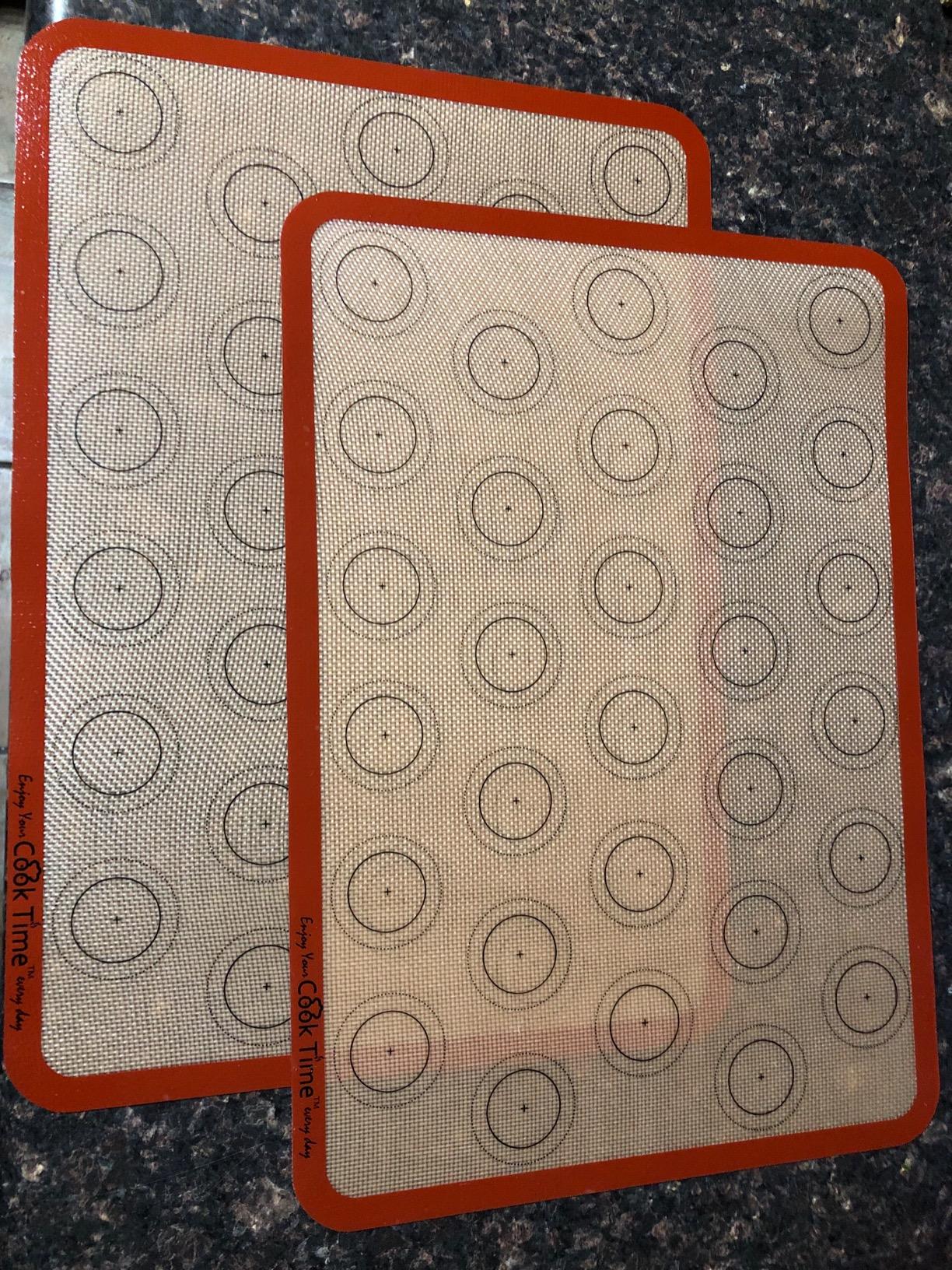 Macaron Silicone Baking Mat - Set of 2 Non Stick Silicon Macaroon Baking Sheet Cookie Liner(BPA Free/Reusable/Half Sheet),Perfect Cooking Kit for Macarons,Pastry,Cake and Bread Making (Red) customer photo 2