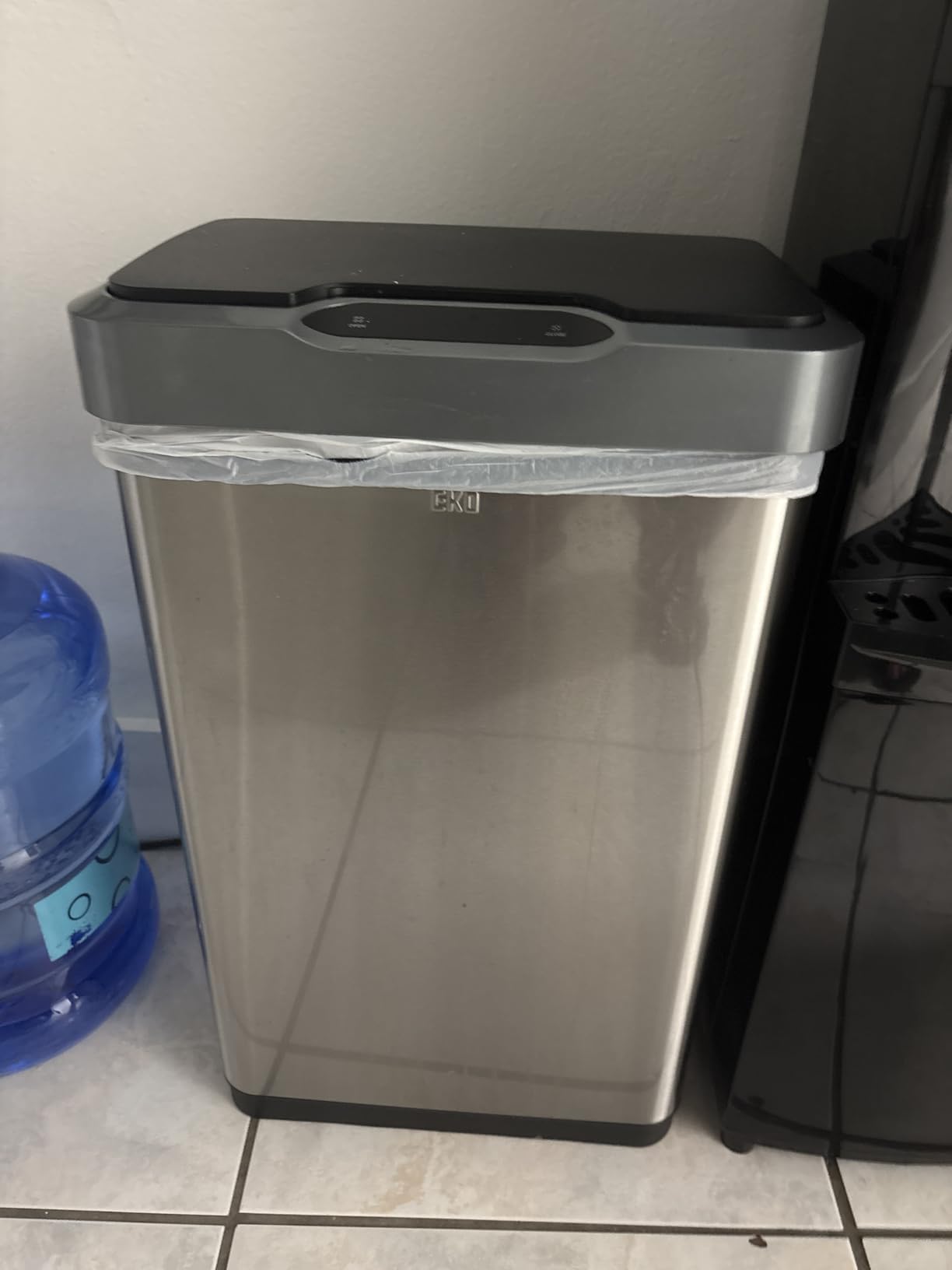 EKO Mirage X 80 Liter / 21.1 Gallons Motion Sensor Trash Can, Automatic Large Kitchen Trash Can Touchless, Stainless Steel - Customer Photo 2