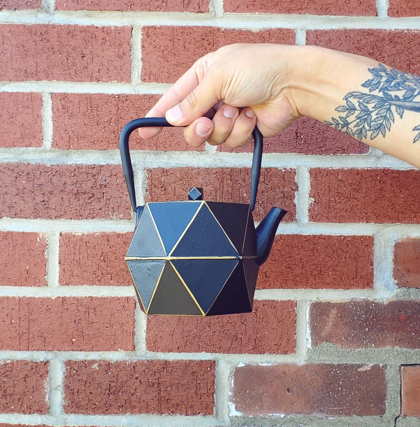 Toptier Cast Iron Teapot, Stovetop Safe Japanese Cast Iron Tea Kettle, Diamond Design Tea Pot with Removable Infuser for Loose Tea, 30 Ounce (900 ml), Dark Green - Customer Photo 3
