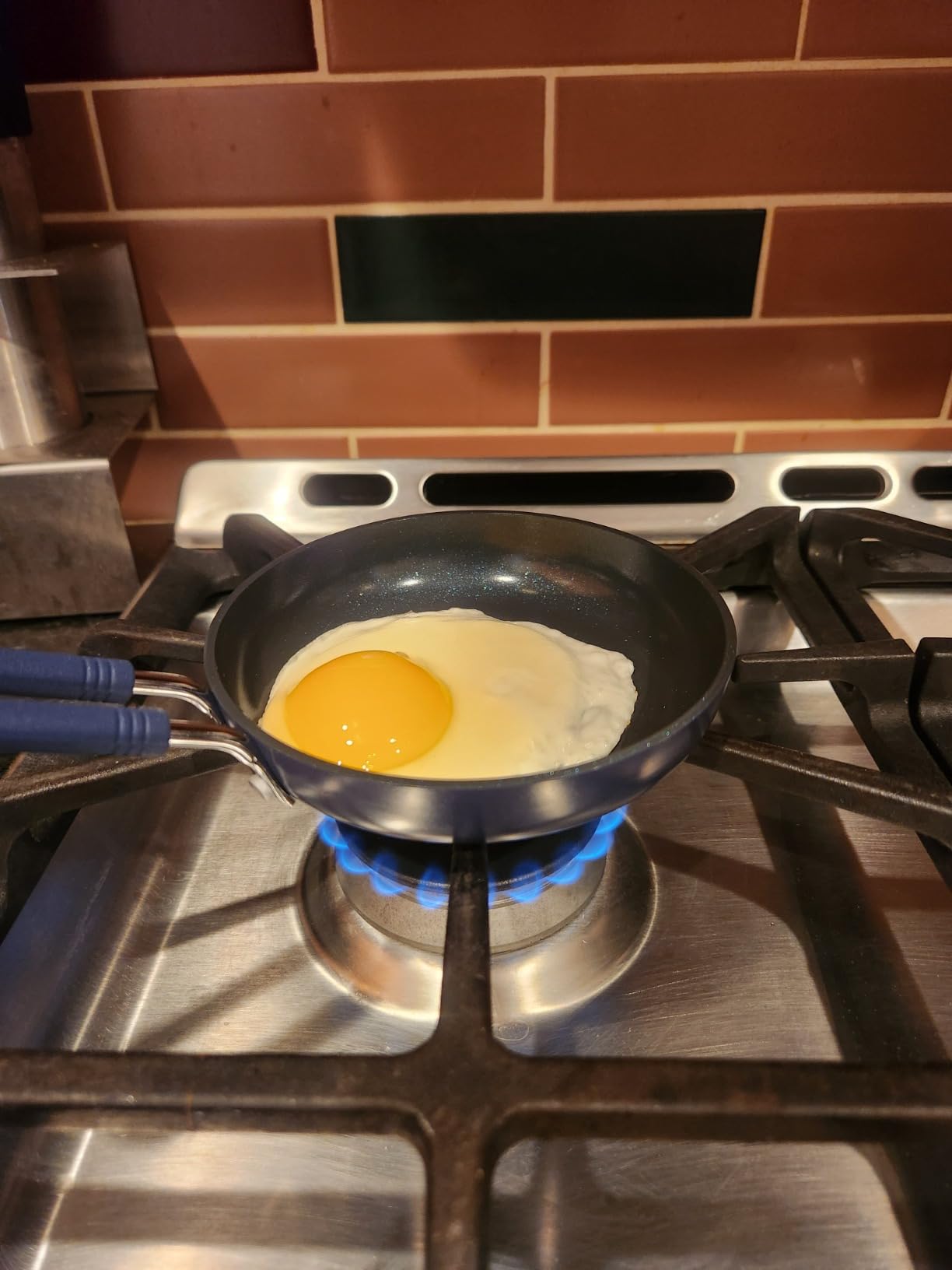 Blue Diamond Mini Egg Frying Pan Skillet, Diamond Infused Healthy Ceramic Nonstick, PFAS and PFOA-Free, Dishwasher and Oven Safe, Even Heating, Metal Utensil Safe, Warp Control Base, Blue - Customer Photo 0
