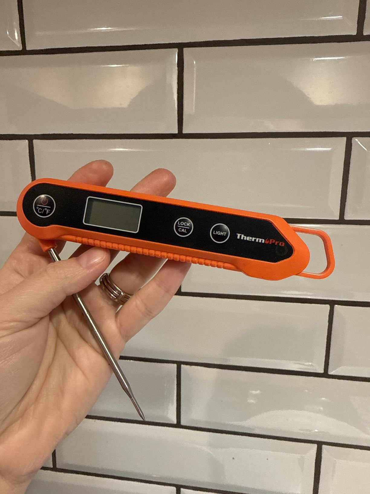 ThermoPro Digital Instant Read Meat Thermometer for Grilling Waterproof Kitchen Food Thermometer with Calibration & Backlight customer photo 1