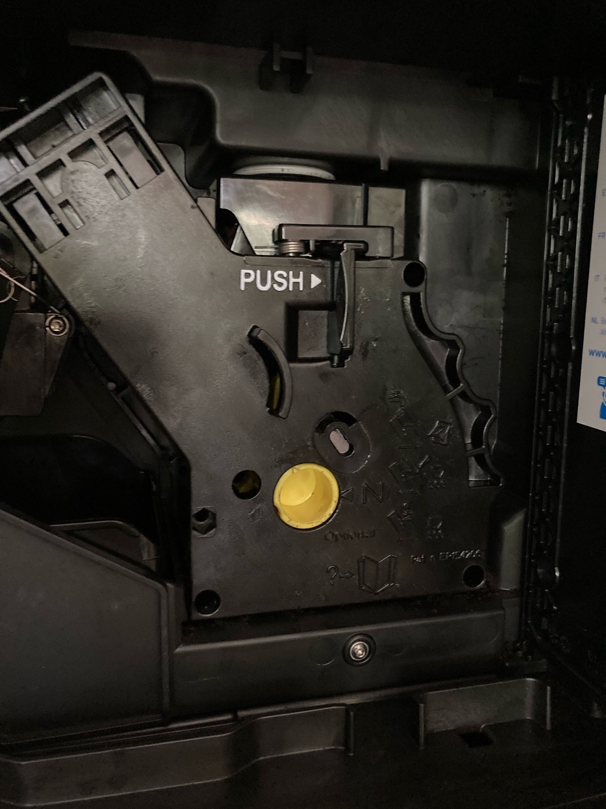 Philips 1200 Series Fully Automatic Espresso Machine, Classic Milk Frother, 2 Coffee Varieties, Intuitive Touch Display, 100% Ceramic Grinder, AquaClean Filter, Aroma Seal, Black (EP1220/04) - Customer Photo 3