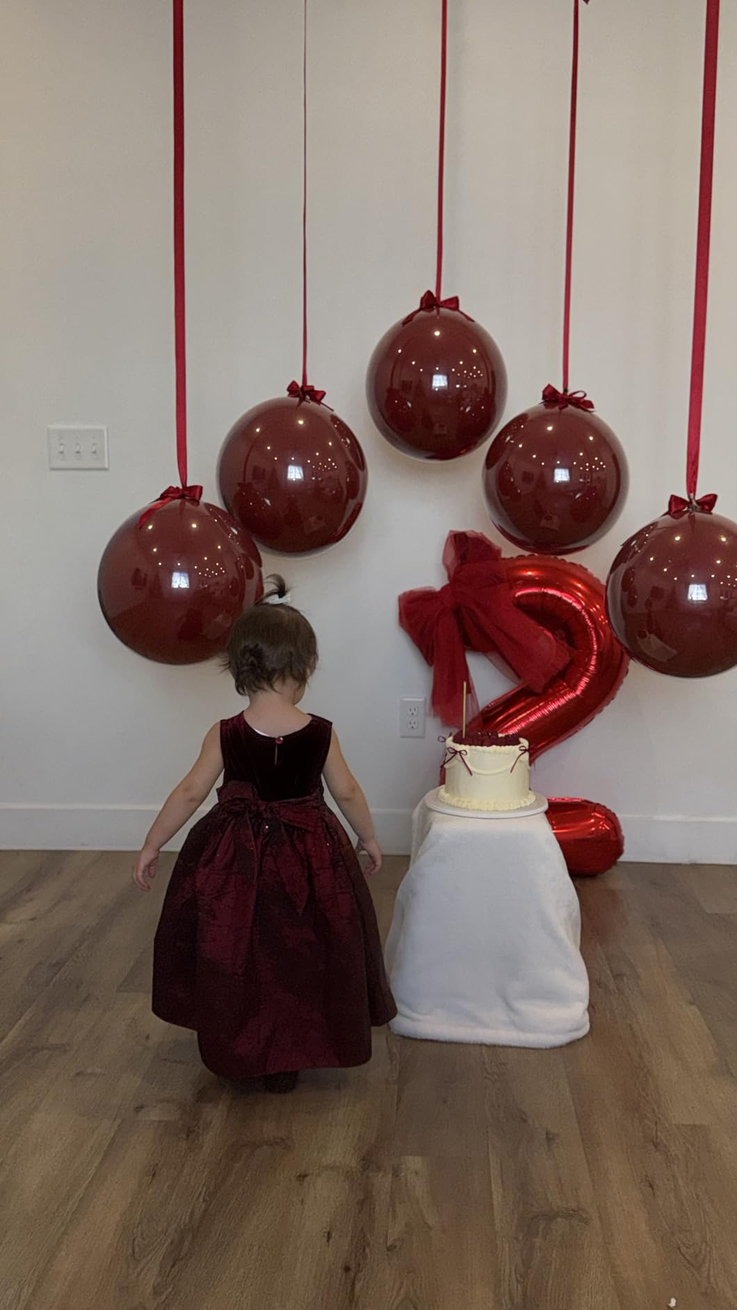 Kootek Aluminium Alloy Revolving Cake Stand 12 Inch Rotating Cake Turntable for Cake, Cupcake Decorating Supplies customer photo 1