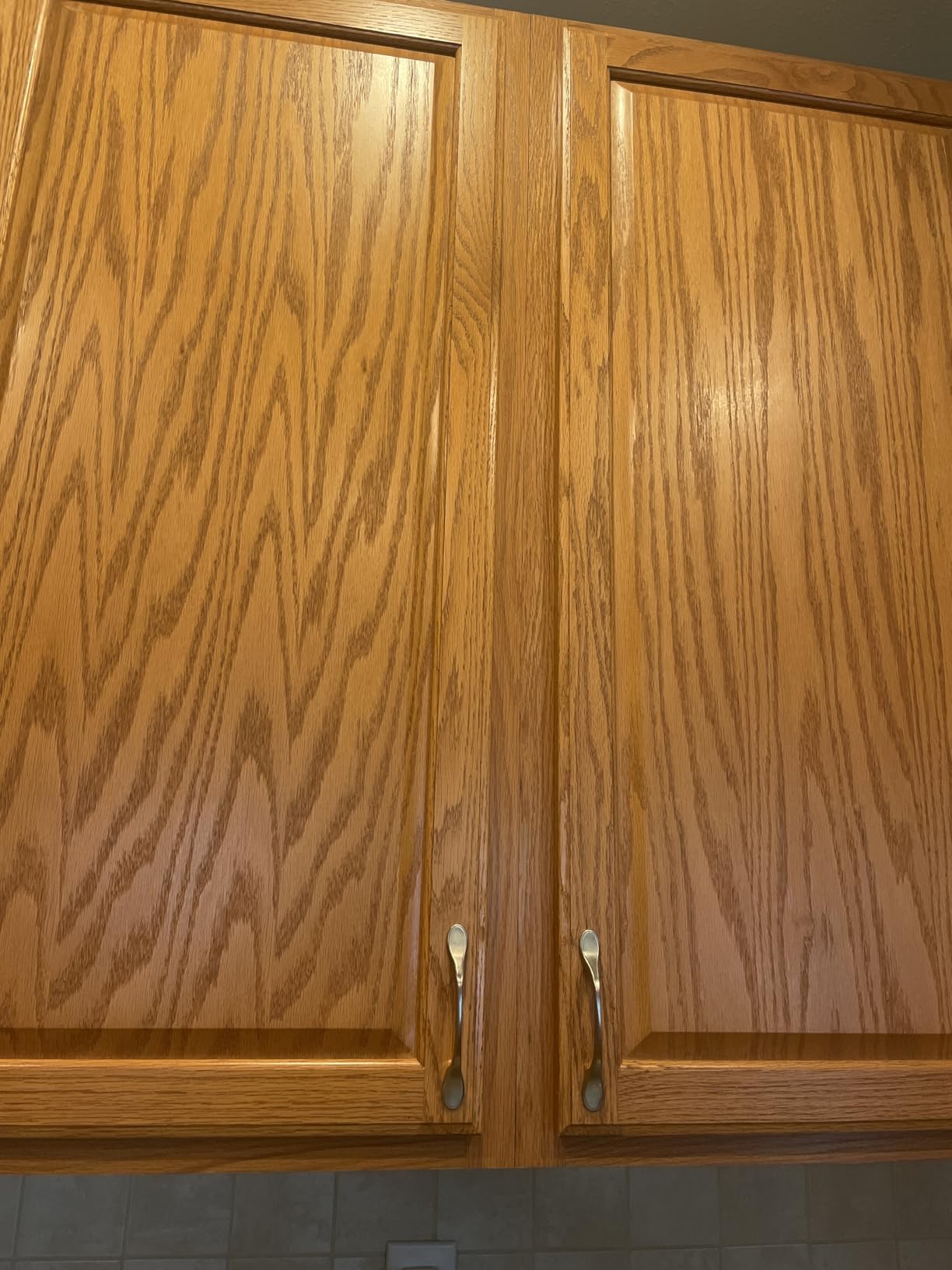 Weiman Cabinet & Wood Clean & Shine Spray - Furniture, Kitchen Cabinets, Baseboard & Trim, Fresh Almond Scent, Microfiber Cloth Included - Customer Photo 1