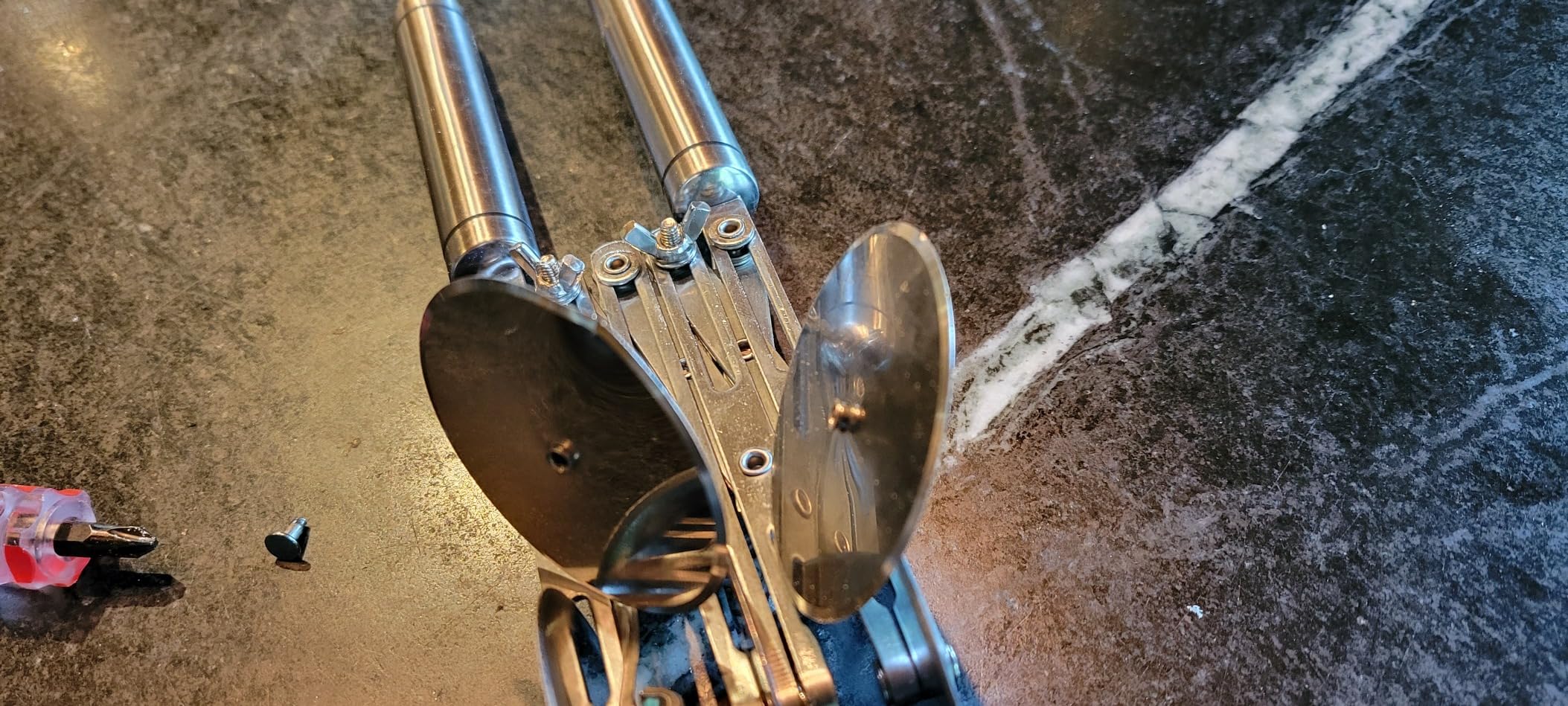 Juome 5 Wheel Pastry Cutter Stainless Pizza Slicer Multi-Round Dough Cutter Roller Cookie Pastry Knife Divider with Handle customer photo 2