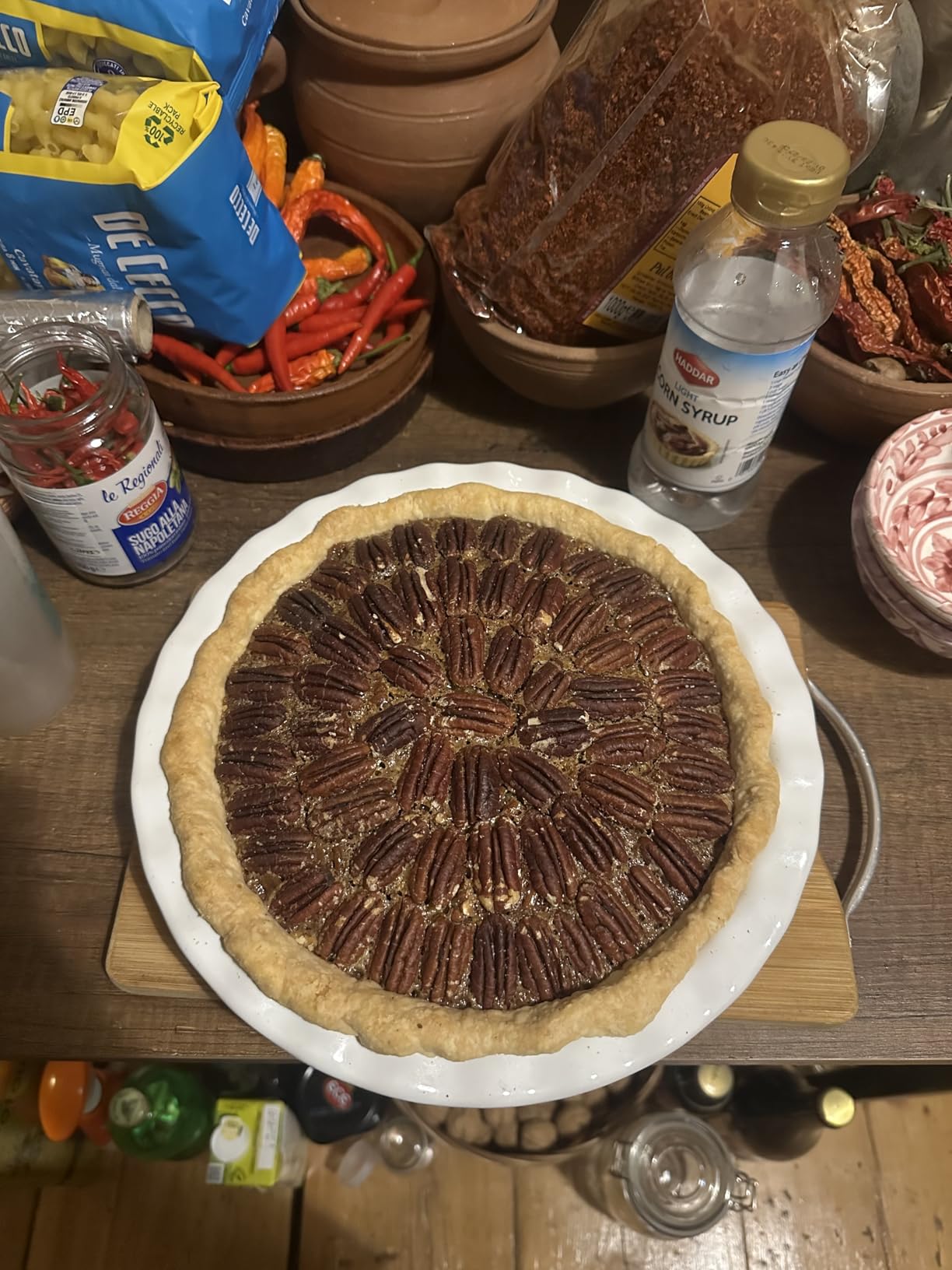 LE TAUCI Ceramic Pie Pans for Baking, 9 Inches Pie Plate for Apple Pie, Round Baking Dish, 36 Ounce Fluted Dish Pie Pan, Set of 2, White customer photo 1