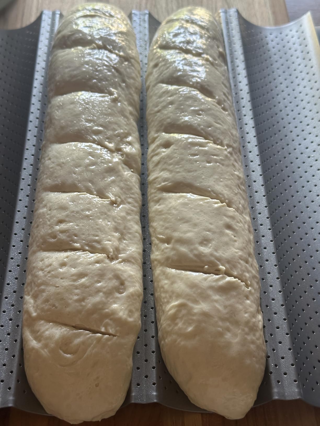 Tiawudi 2 Pack Nonstick Perforated Baguette Pan 15