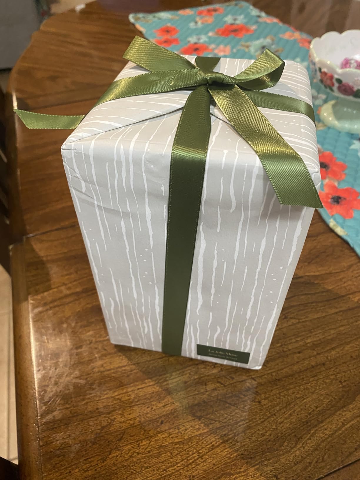 LA JOLIE MUSE Starlit Golden Fir Candle – Pine, Cedarwood, Fir Balsam | 19 oz Large Wooden Wick Candle | Natural Soy Wax | 90 Hours Clean Burn | Gift-Ready for Hosts & Gatherings - Customer Photo 0