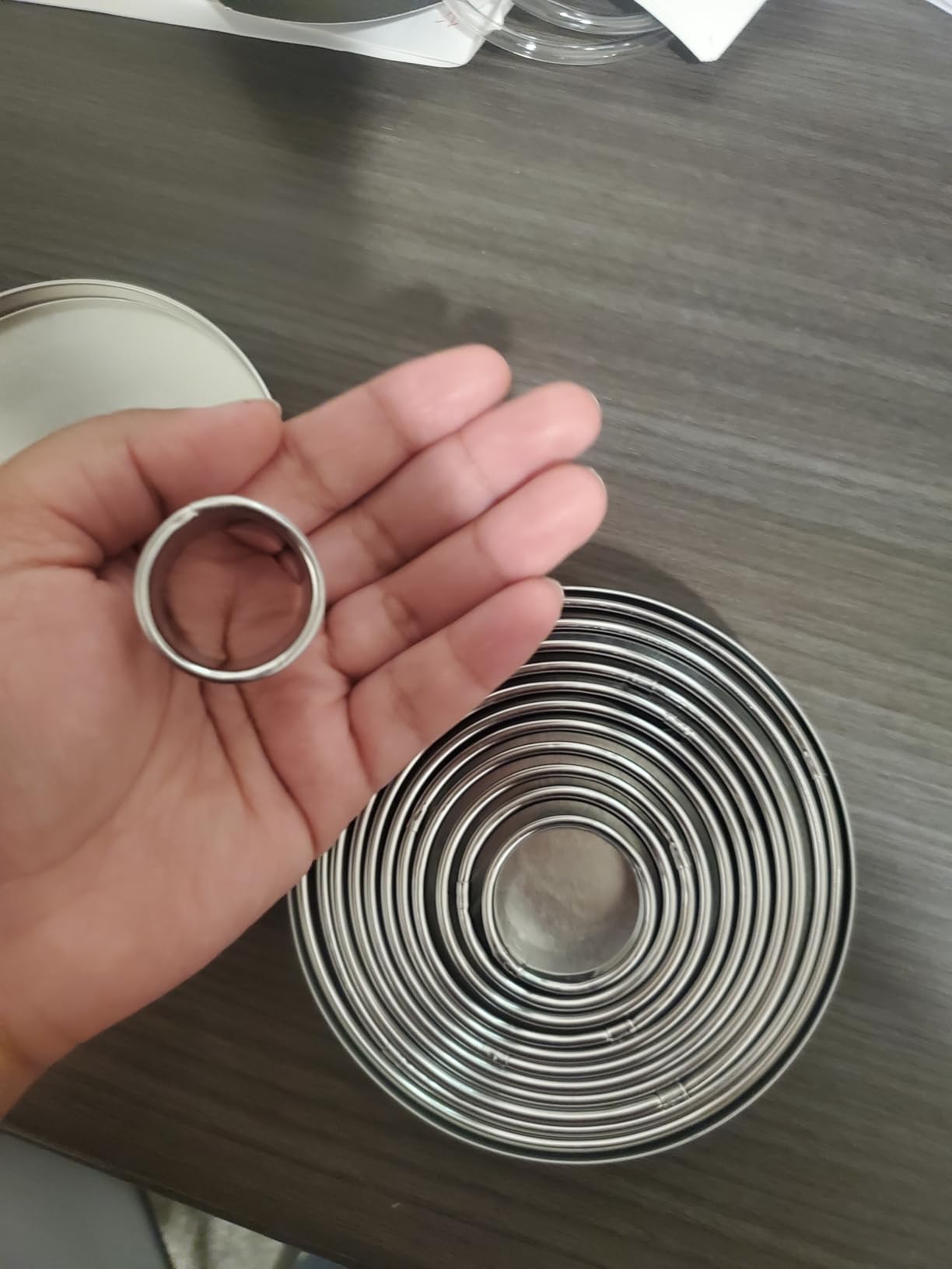 12 Pieces Round Cookie Biscuit Cutter Set,Graduated Circle Pastry Cutters,18/8 Stainless Steel Cookie Cutters and Donut Cutter Ring Molds customer photo 1