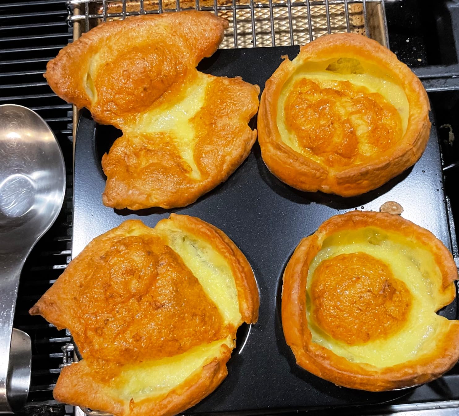 Wrenbury Large Yorkshire Pudding Pan Heavy Duty - Non-Stick for Perfect, Easy Release Puddings, 4 inch customer photo 2