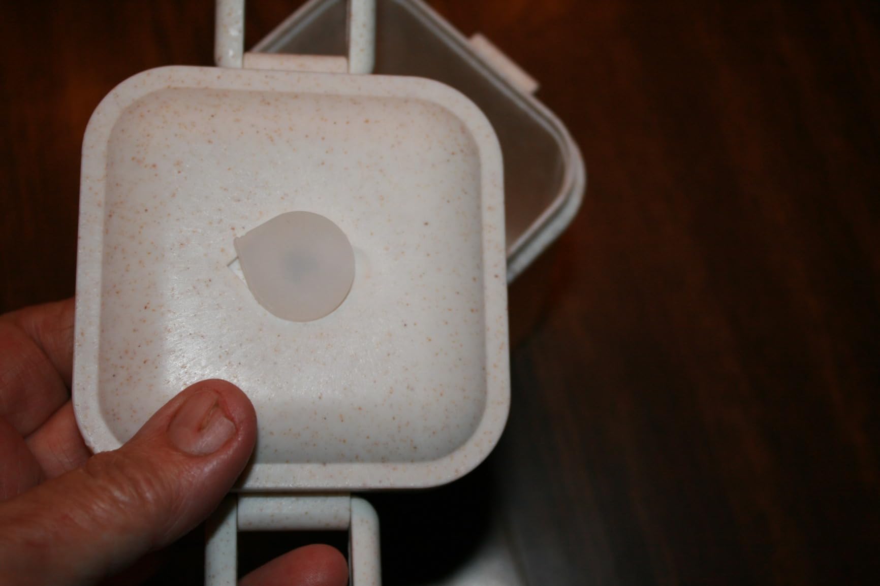 Hommtina 2.2Lb Ceramic Pie Weights Baking Beans Pie Crust Reusable 10mm Weights Natural Ceramic Stoneware with Wheat Straw Container (35 Oz Total) (White) customer photo 2