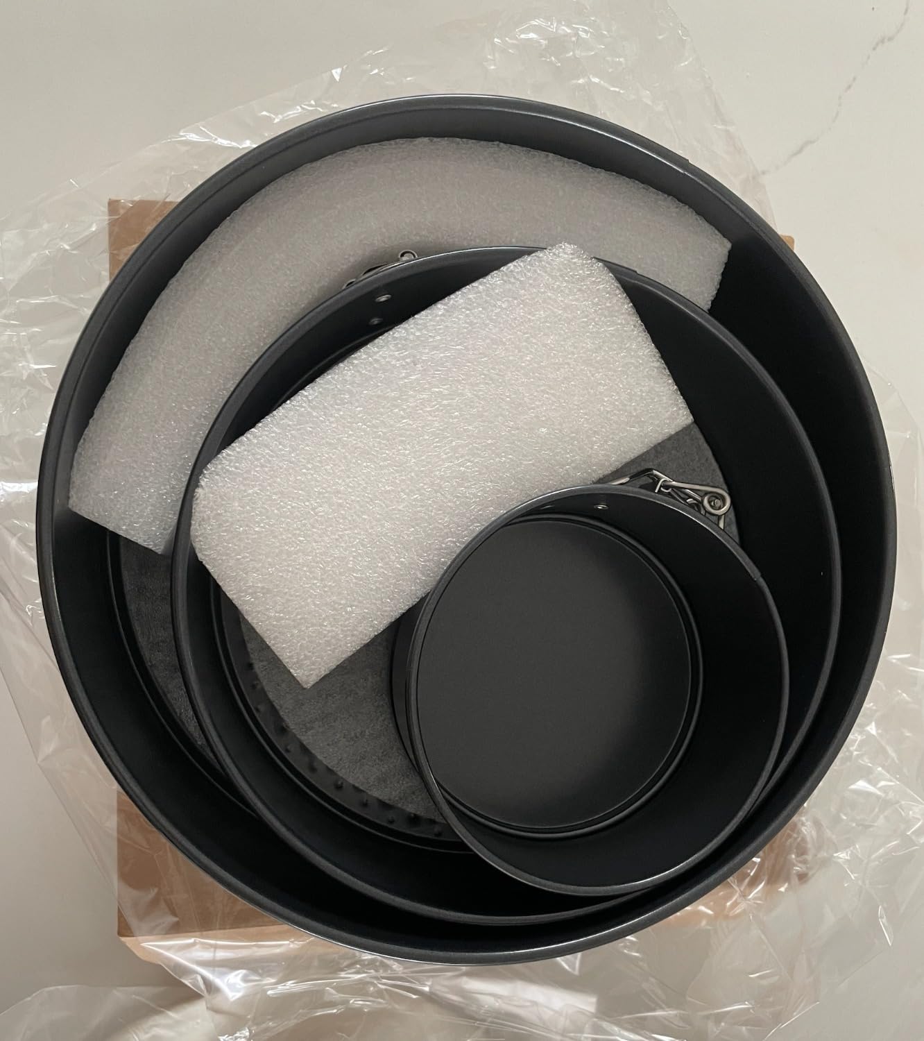 MASSUGAR Springform Pan 4 Pack 4-Inch Mini Cake Pan with 50 Pcs Parchment Paper Liners, Nonstick Leakproof Cheesecake Pan for Mini Cheesecakes Pizzas and Quiches customer photo 1