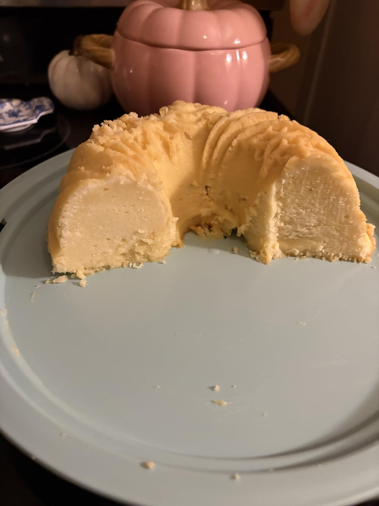 Nordic Ware Translucent Bundt Cake Keeper - Customer Photo 2