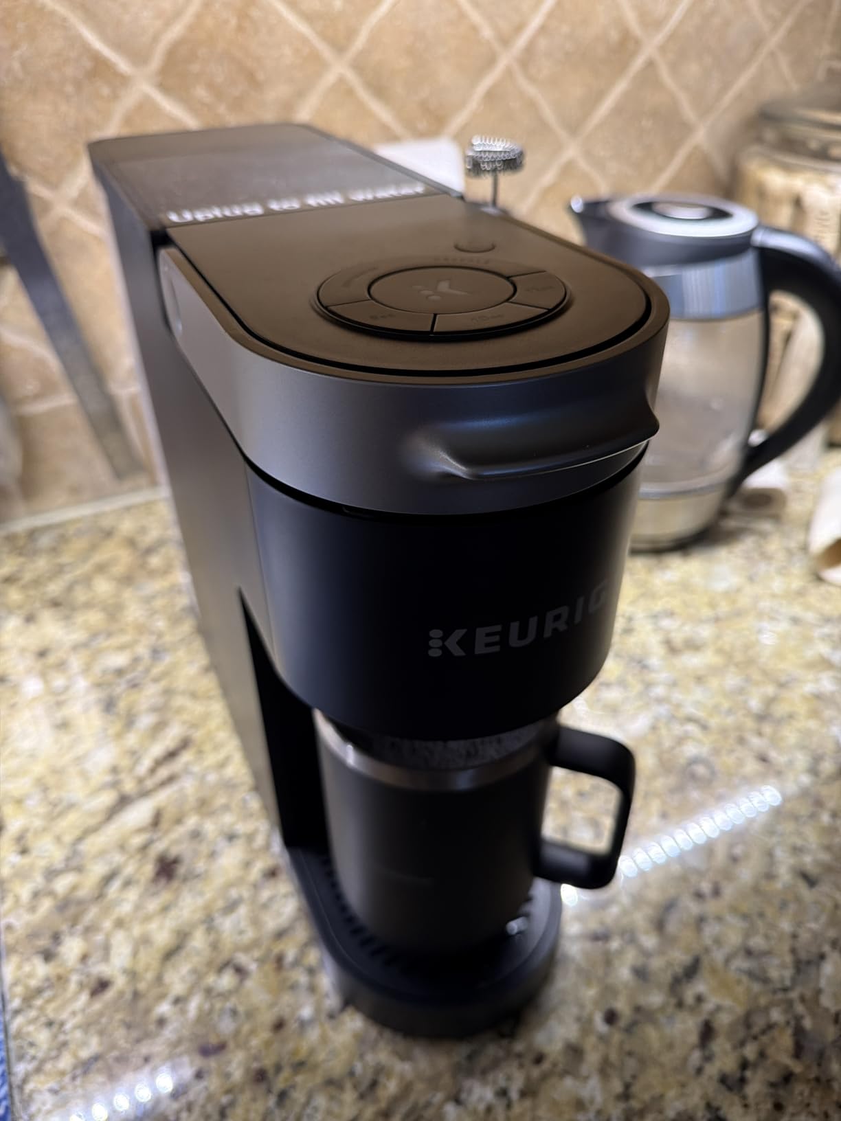 Keurig K-Slim Single Serve K-Cup Pod Coffee Maker, Multistream Technology, 3 Brew Sizes, Slim and Sleek Design, 46oz Removable Reservoir, White - Customer Photo 2