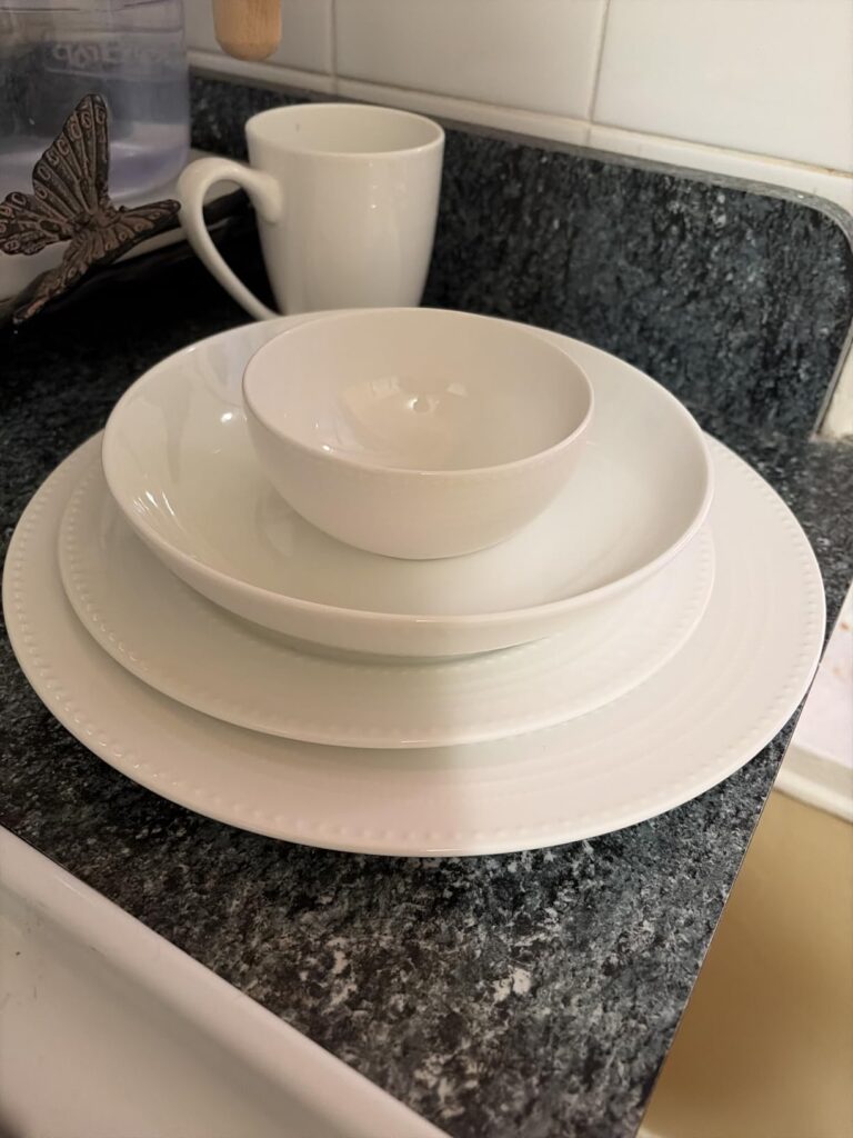 Mikasa Annabelle Bone China 40-Piece Dinnerware Set, Service for 8, Lightweight and Chip-Resistant White Porcelain with Elegant Design - Customer Photo 0
