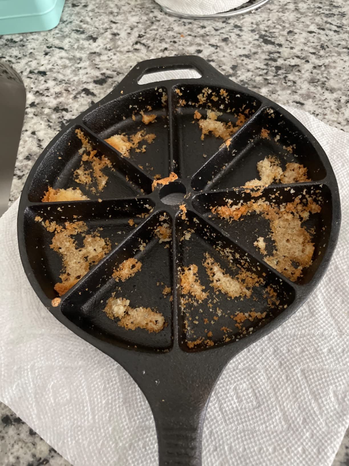 TableCraft 10750 Cast Iron Round Corn Bread Skillet with Handle, Pre-Seasoned 8-Wedge Divided Design, 8.75